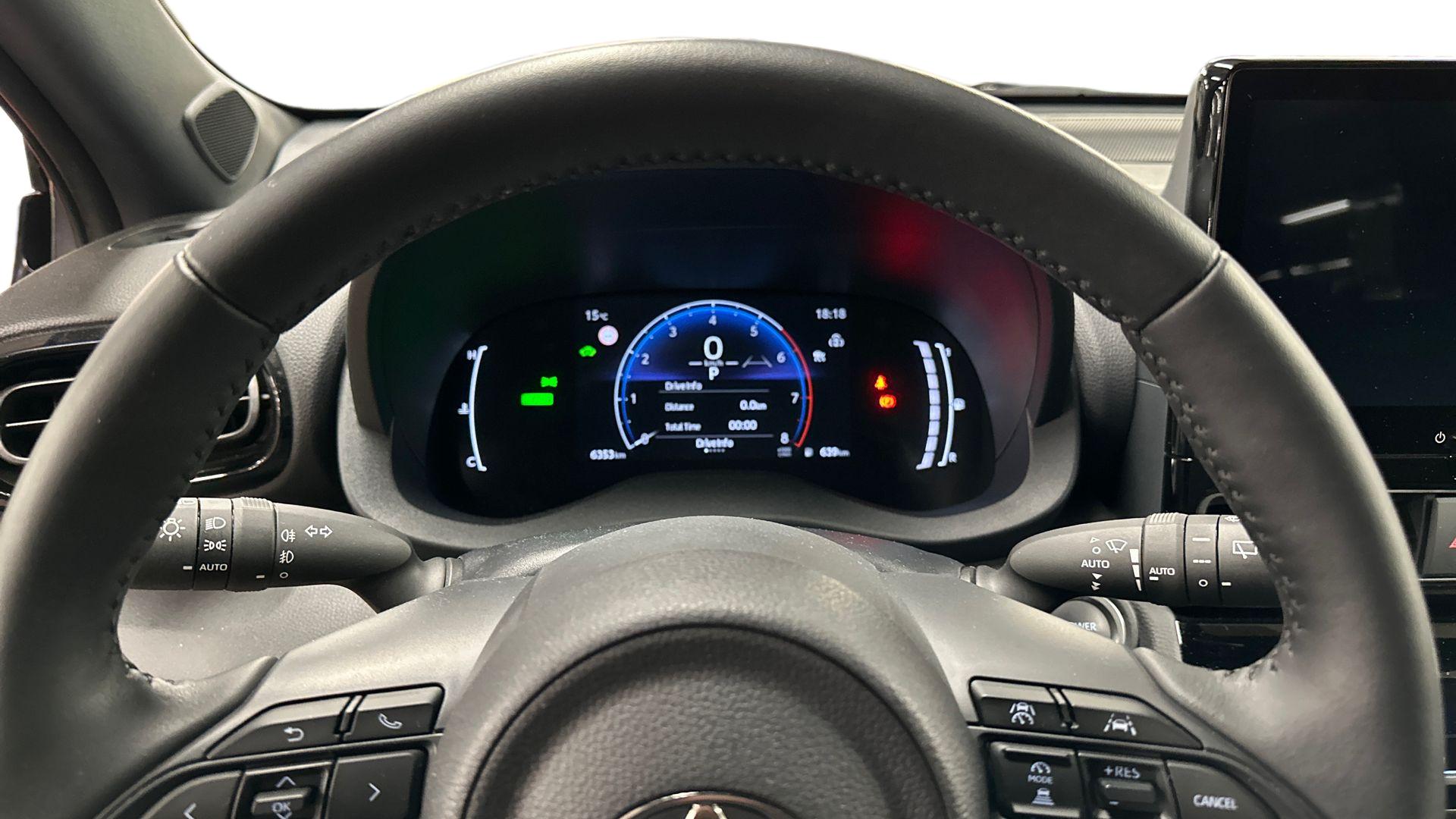 Toyota Yaris Cross 14