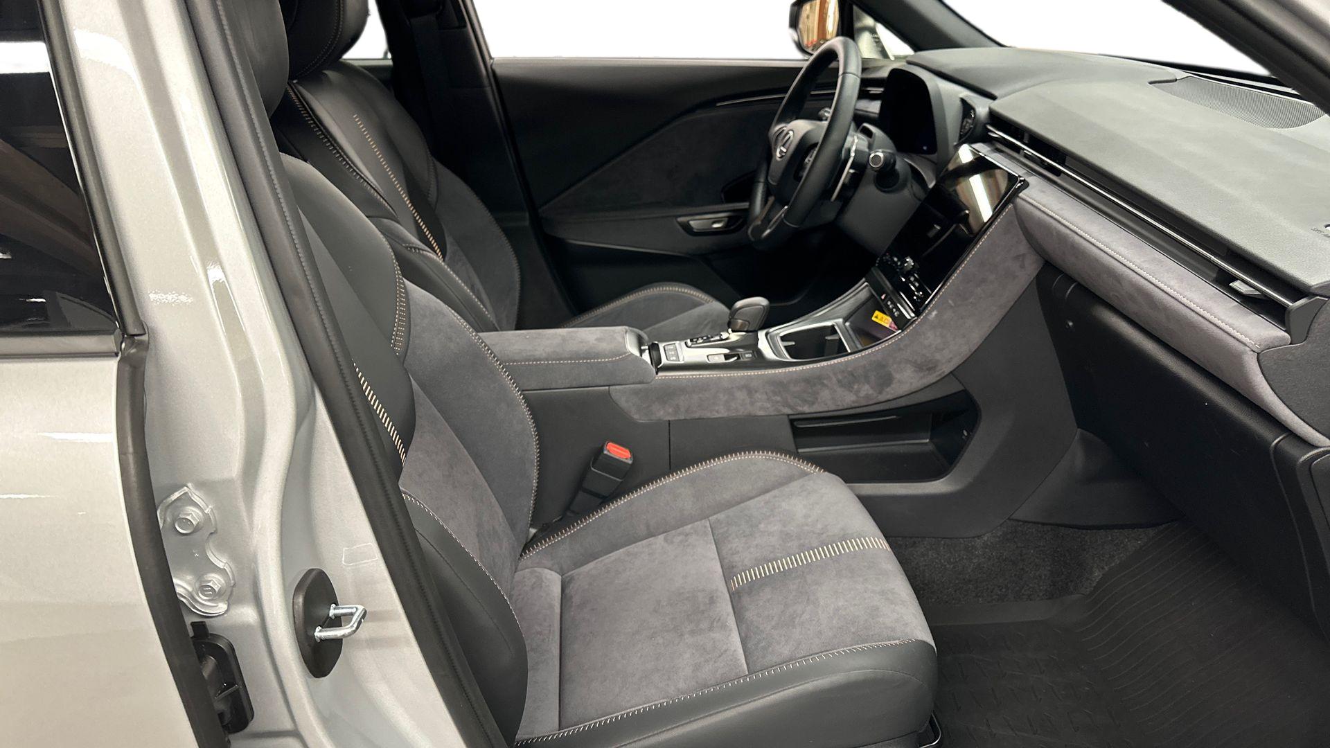 Lexus LBX 2026