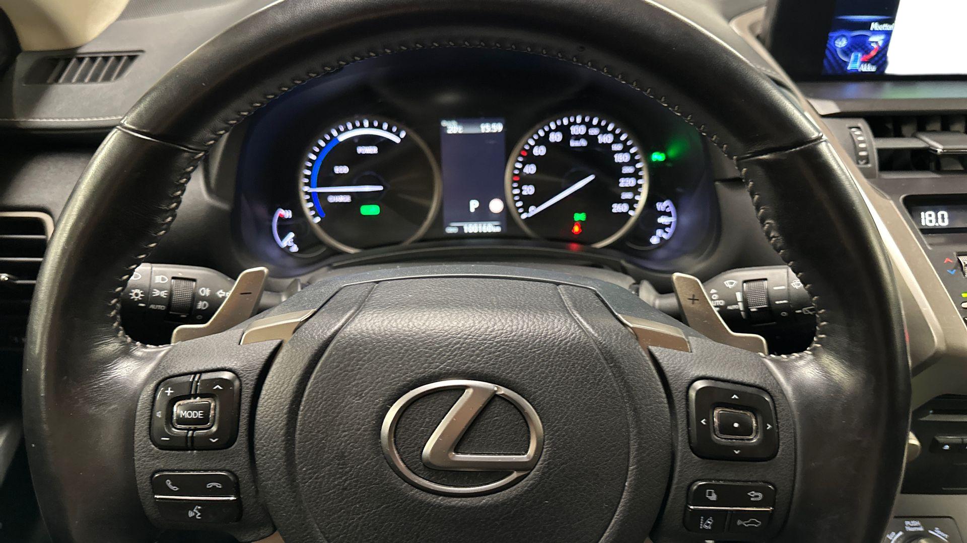 Lexus NX 2022