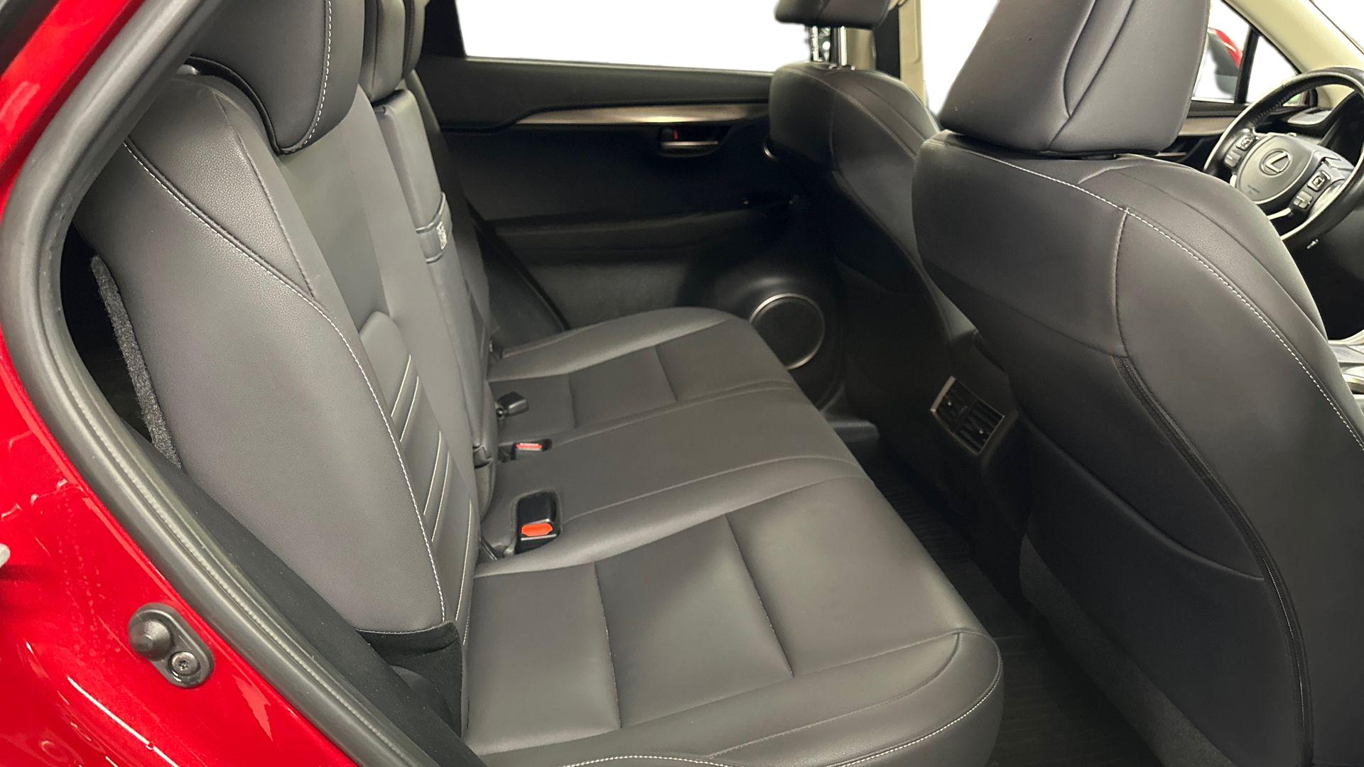 Lexus NX 2022