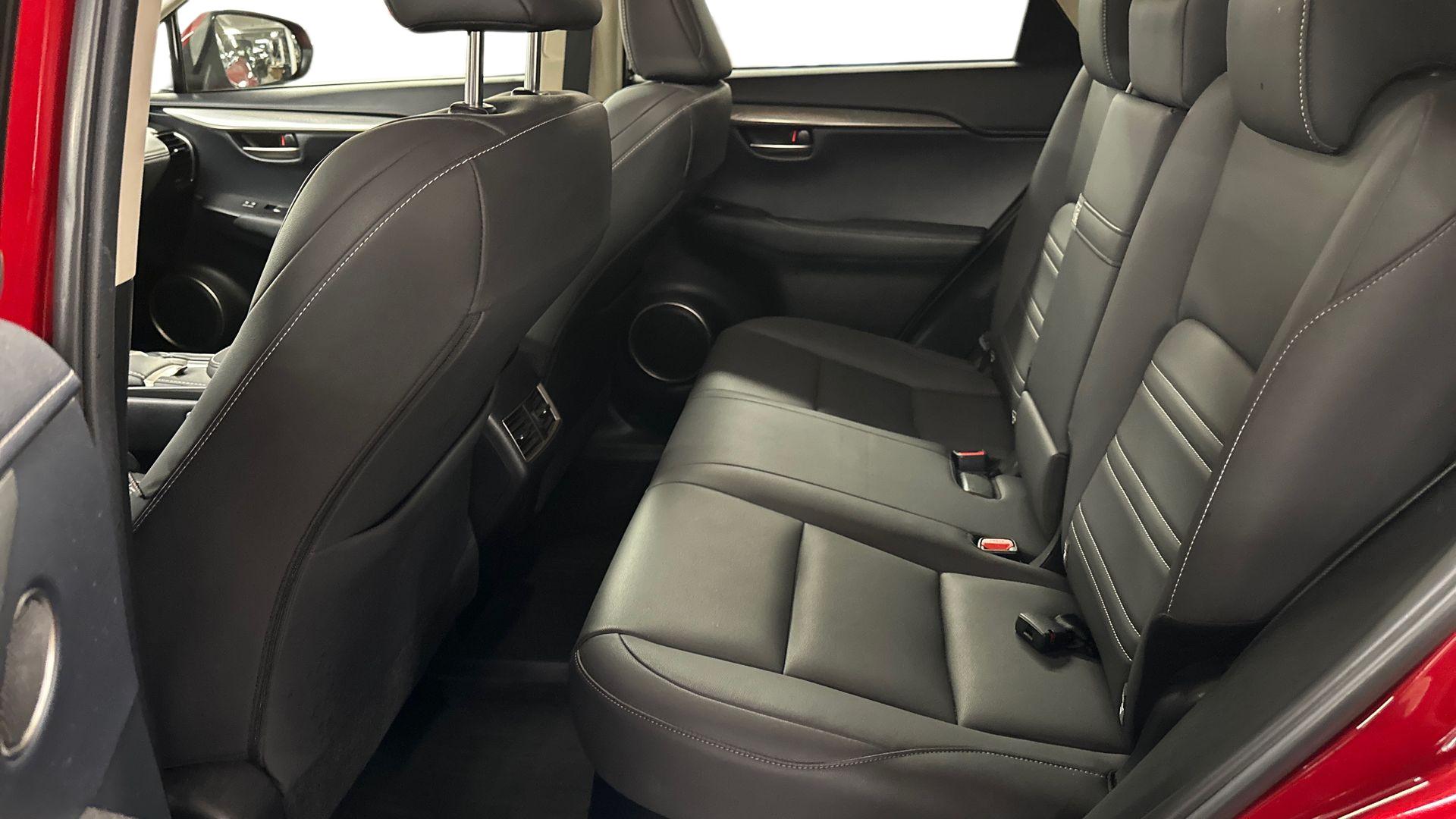 Lexus NX 2022