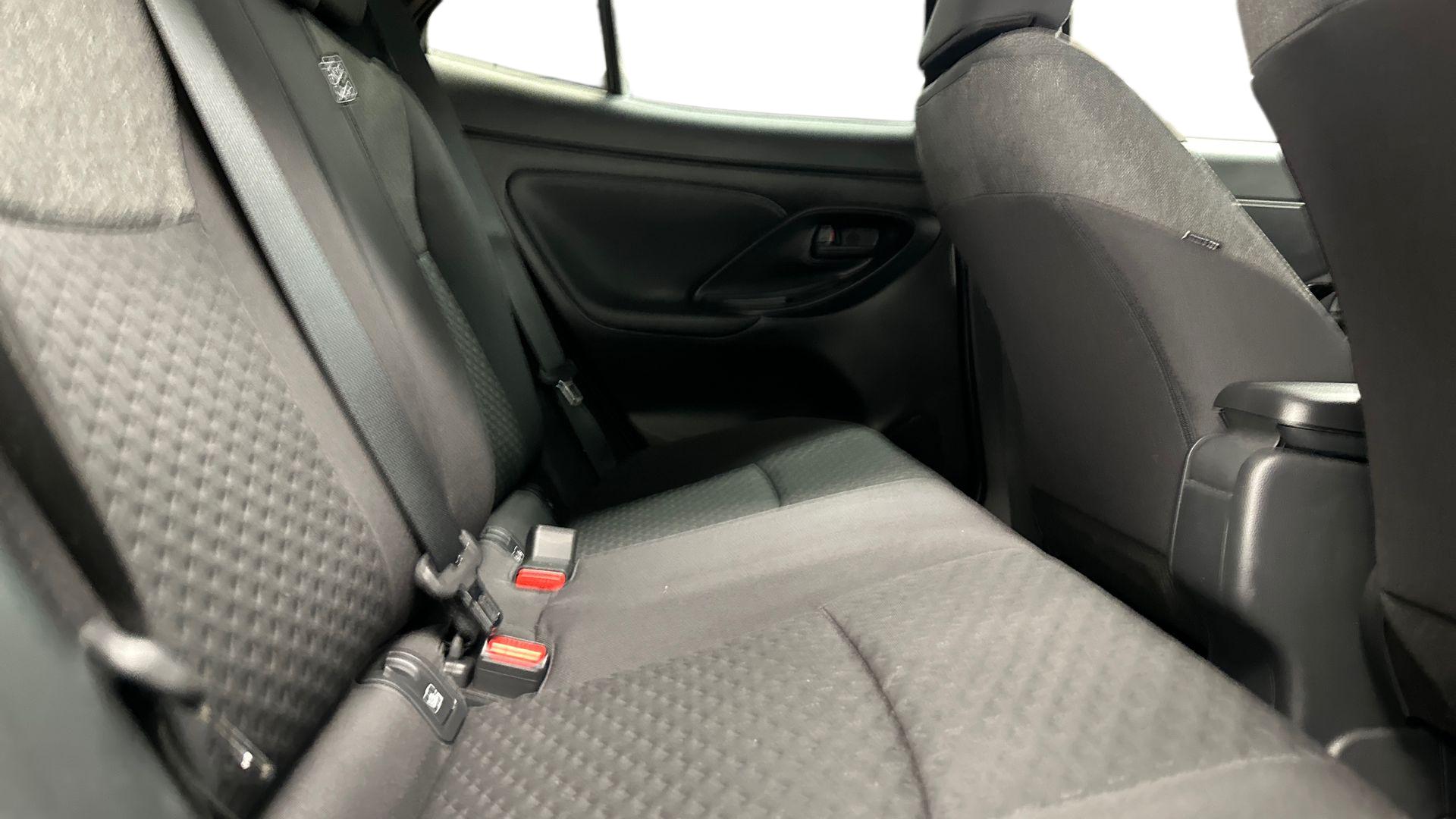 Toyota Yaris Cross 18