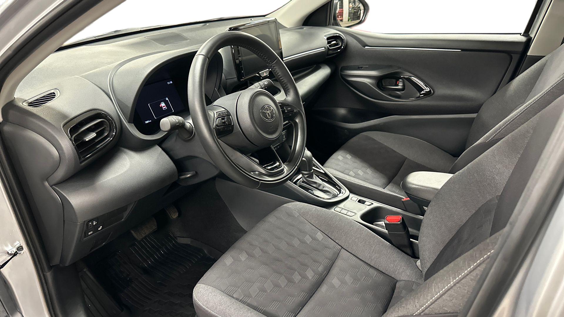 Toyota Yaris 10