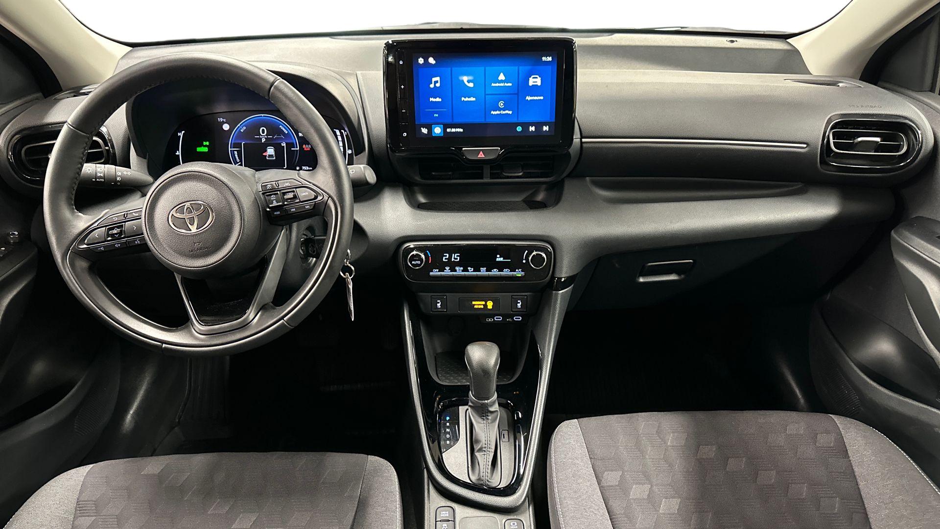 Toyota Yaris 12