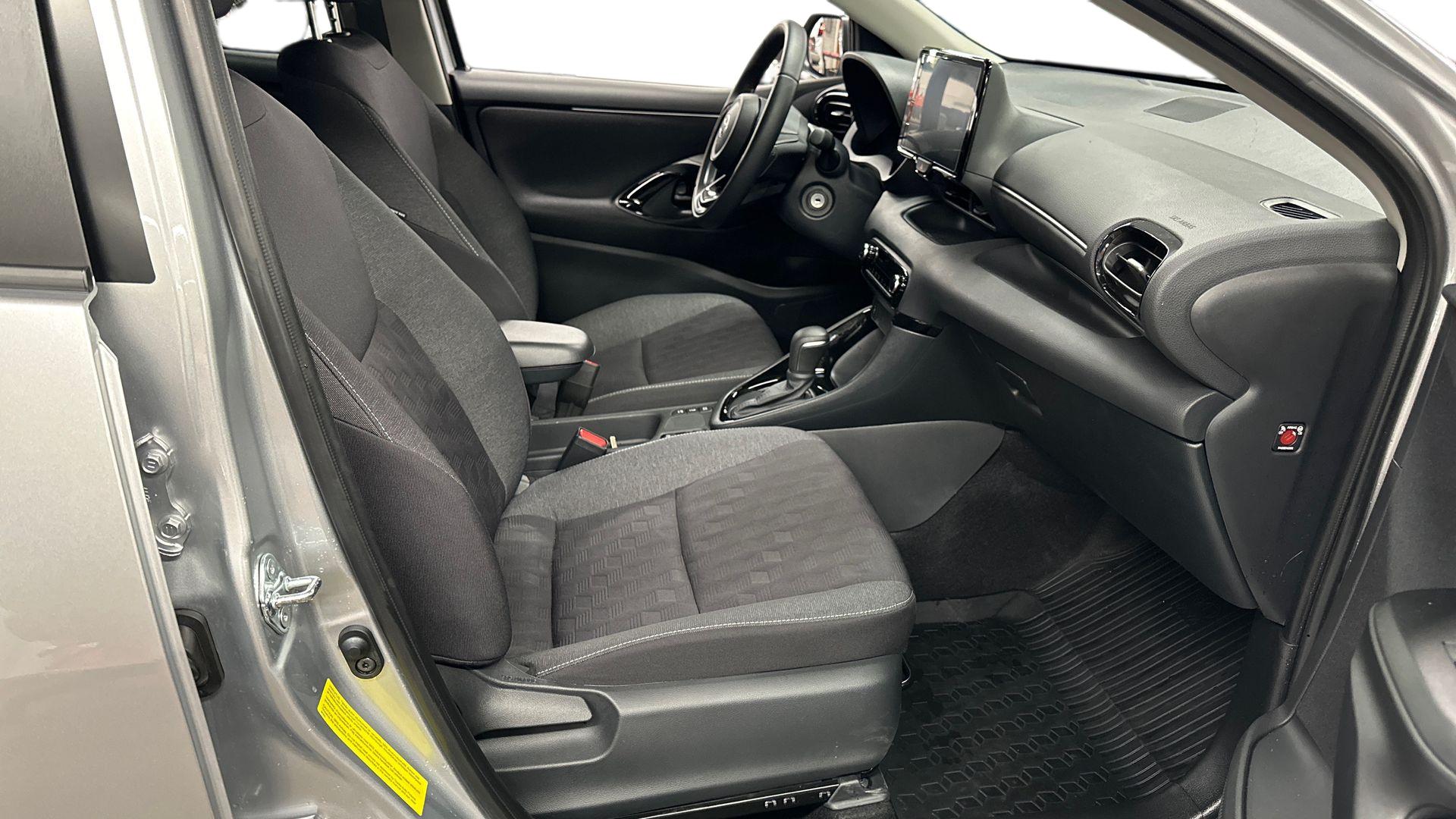 Toyota Yaris 19