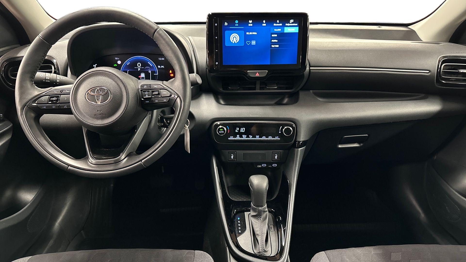 Toyota Yaris 12