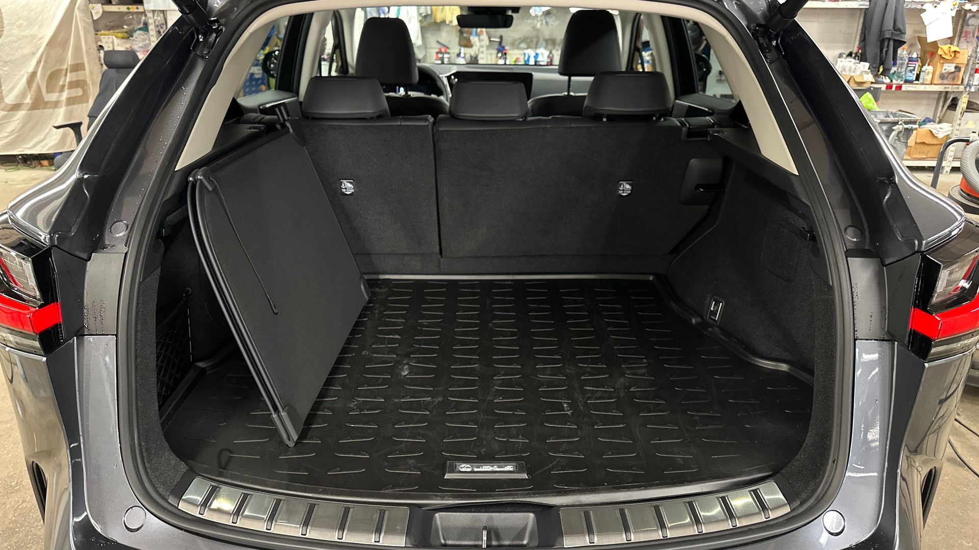 Lexus NX 17
