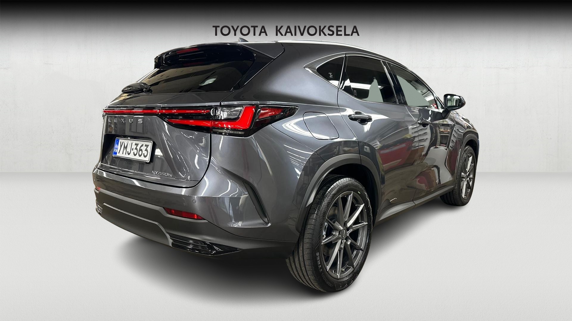 Lexus NX 7