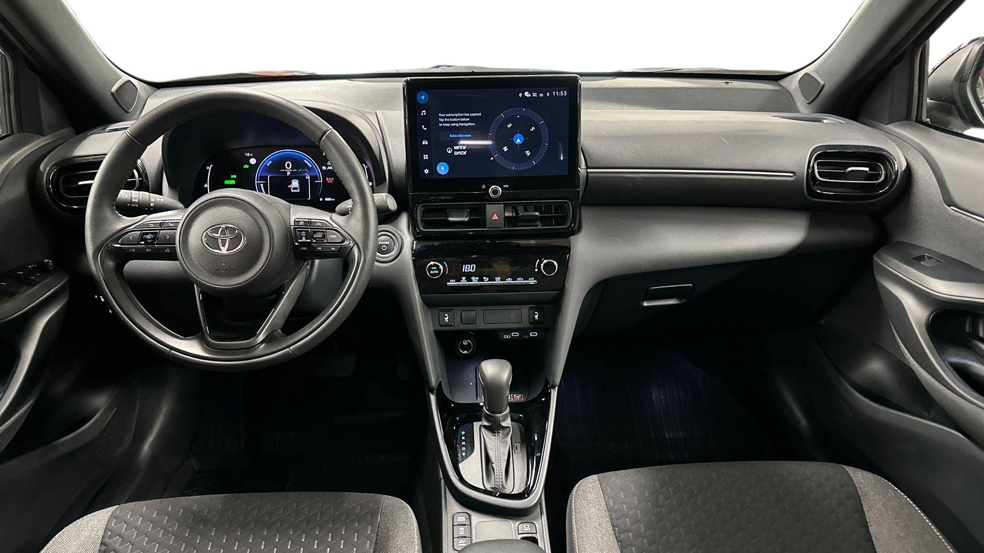 Toyota Yaris Cross 10