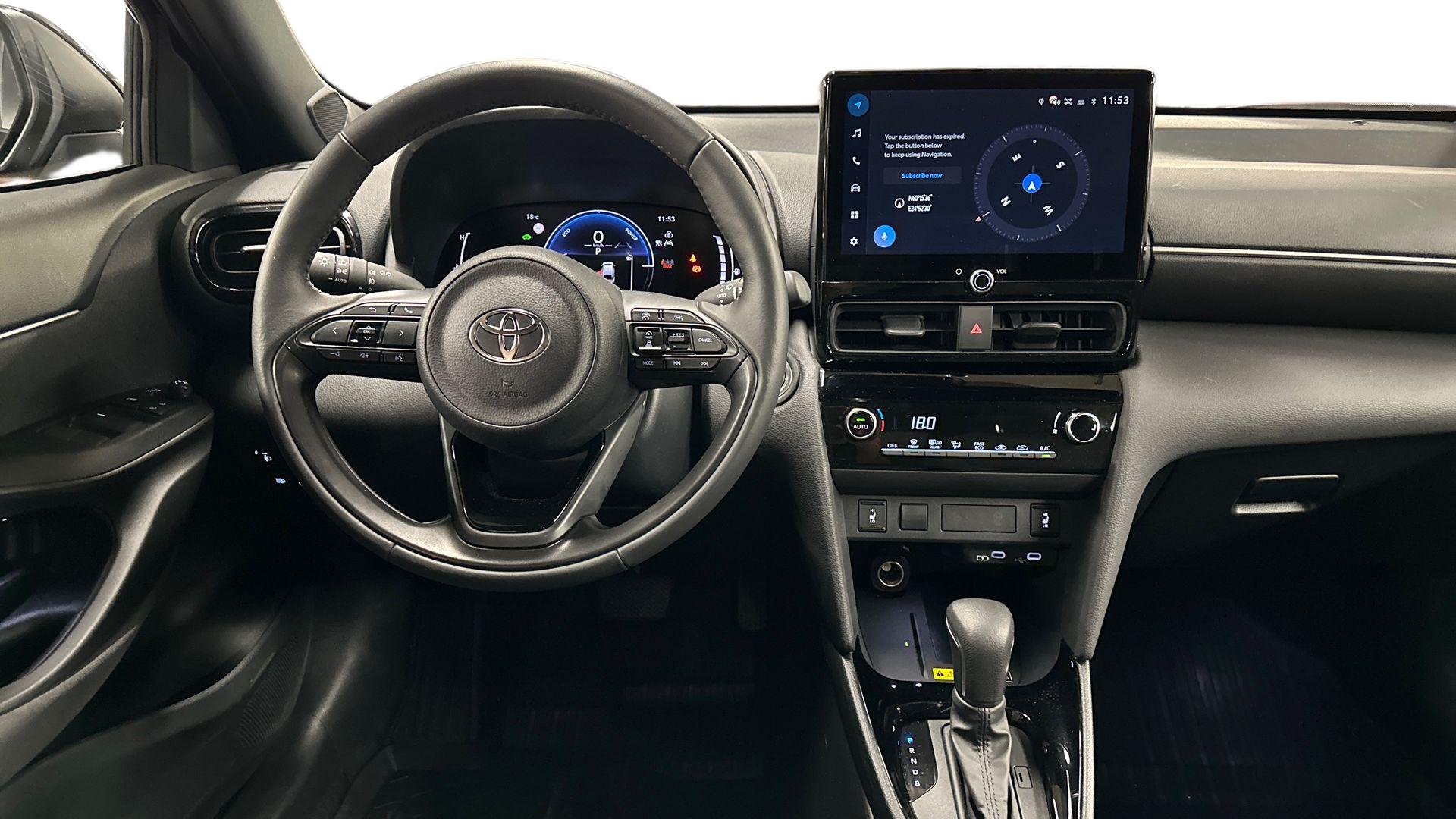 Toyota Yaris Cross 11