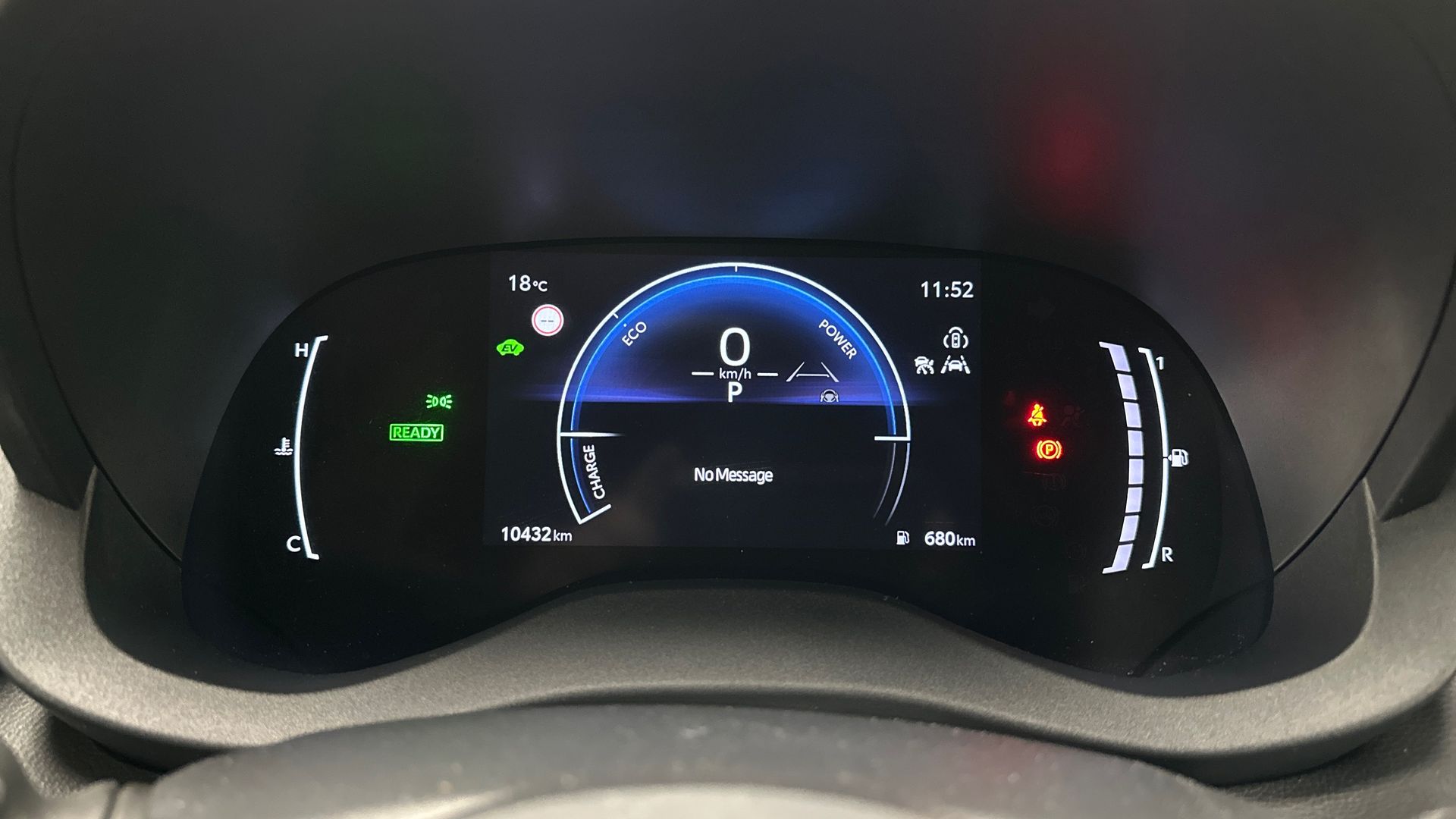 Toyota Yaris Cross 13