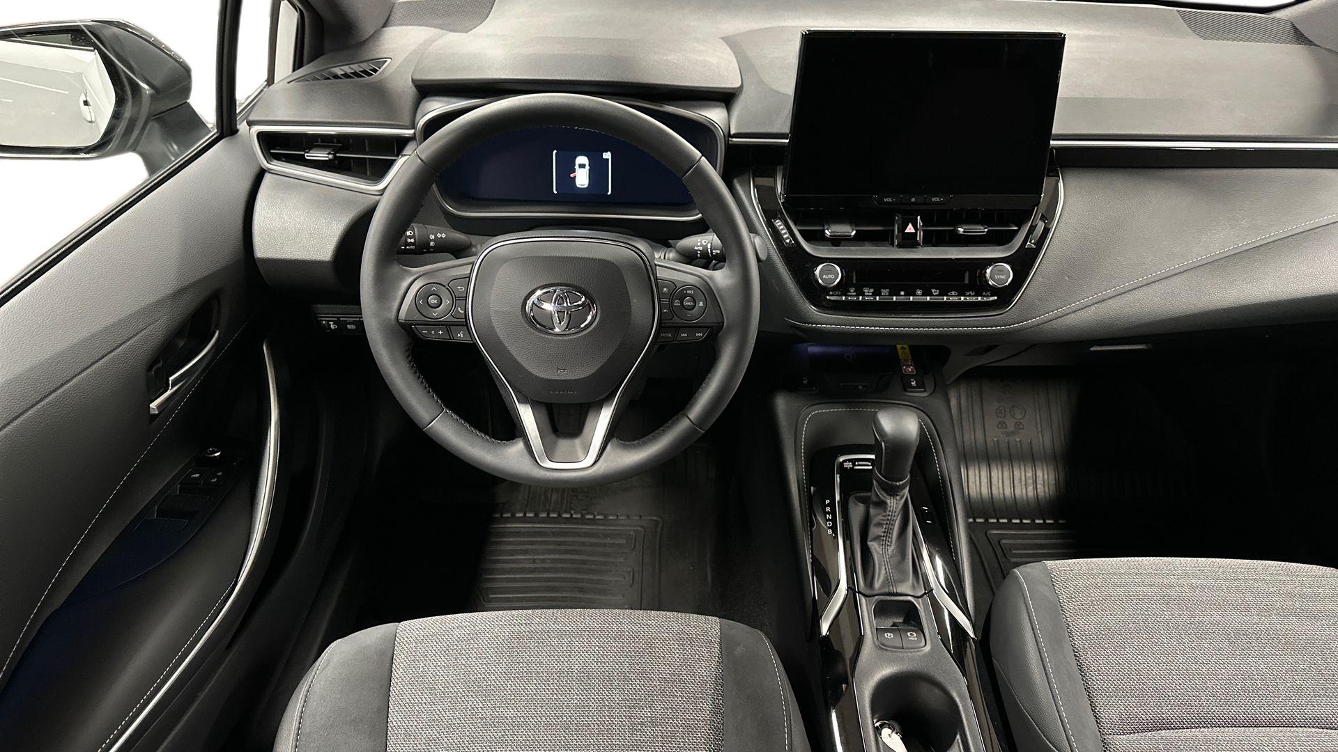 TOYOTA COROLLA 13