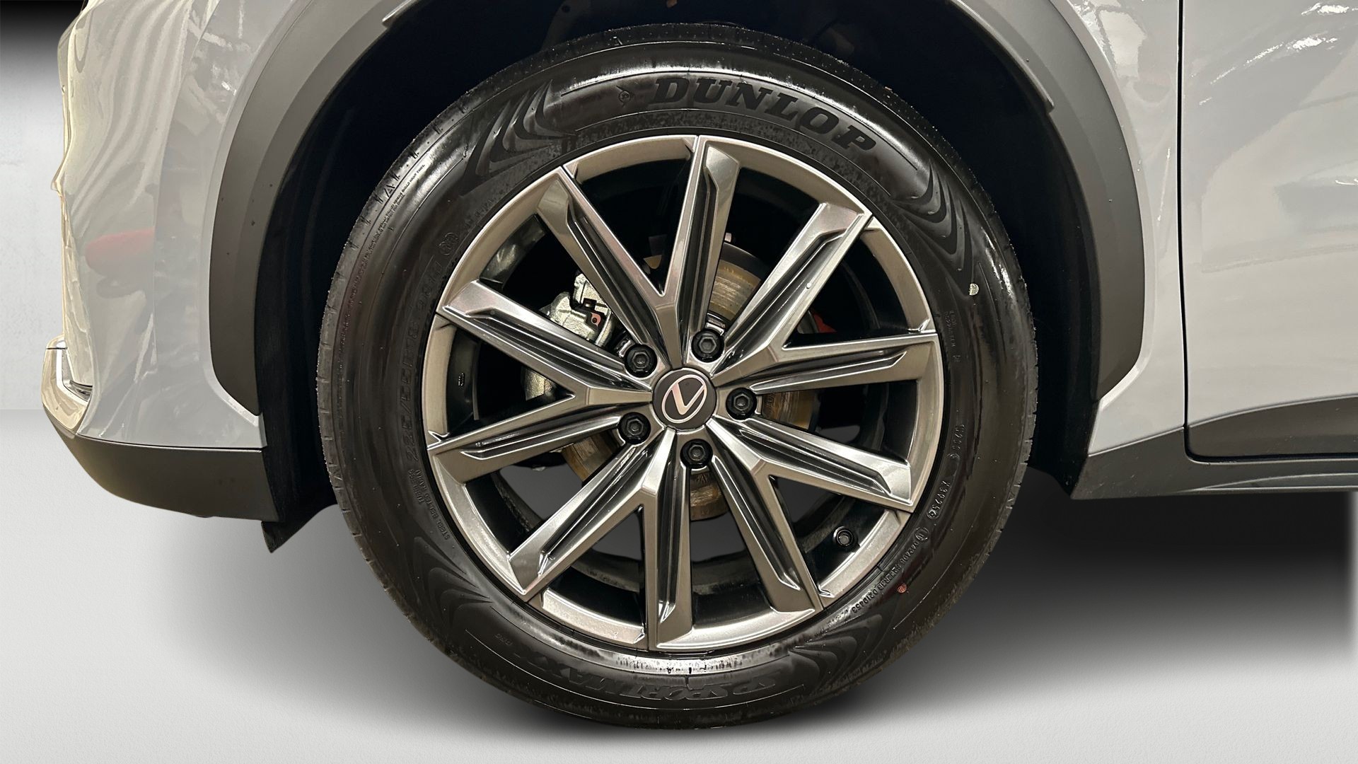 Lexus LBX 20