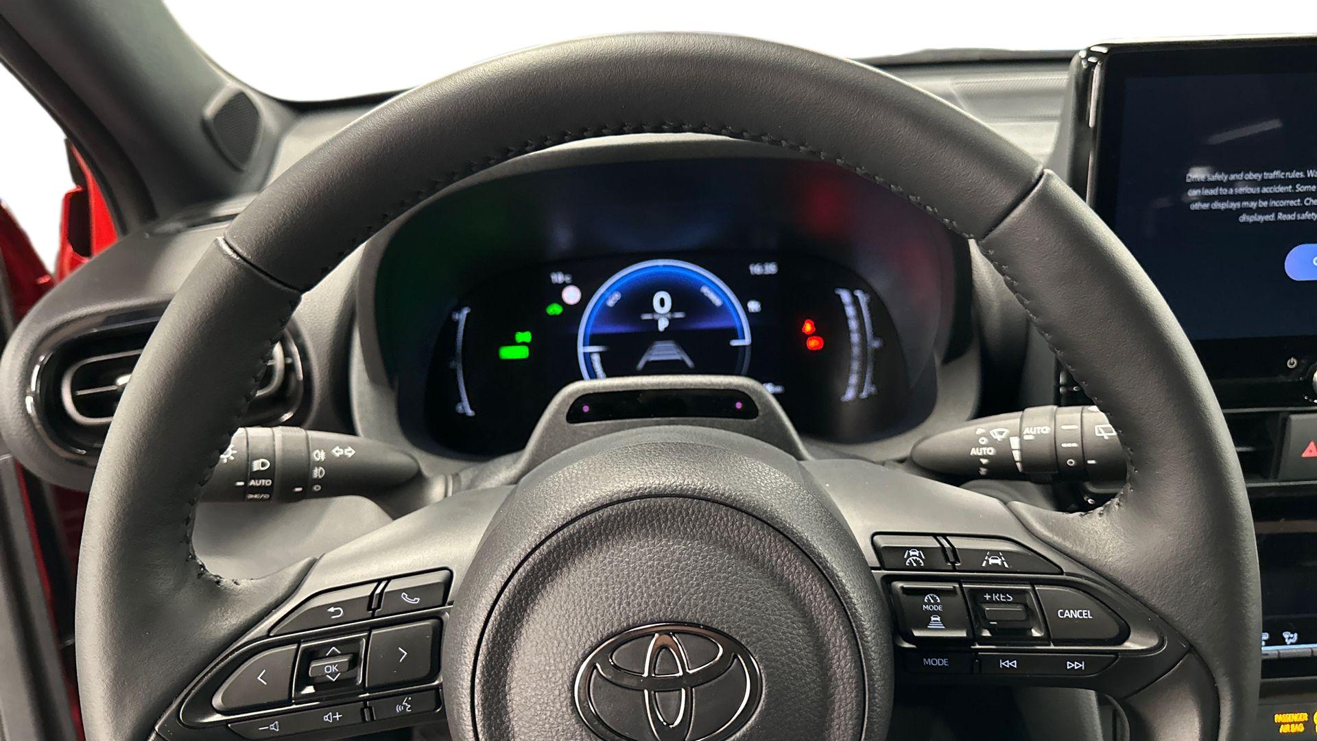 Toyota Yaris Cross 14