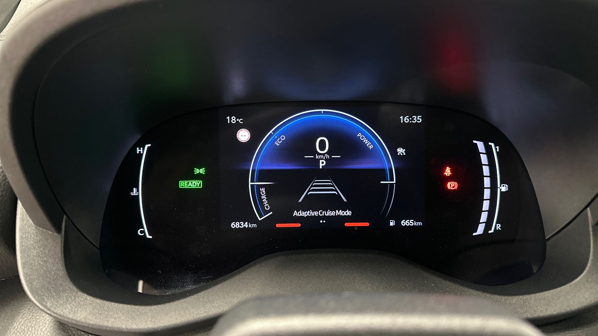 Toyota Yaris Cross 15