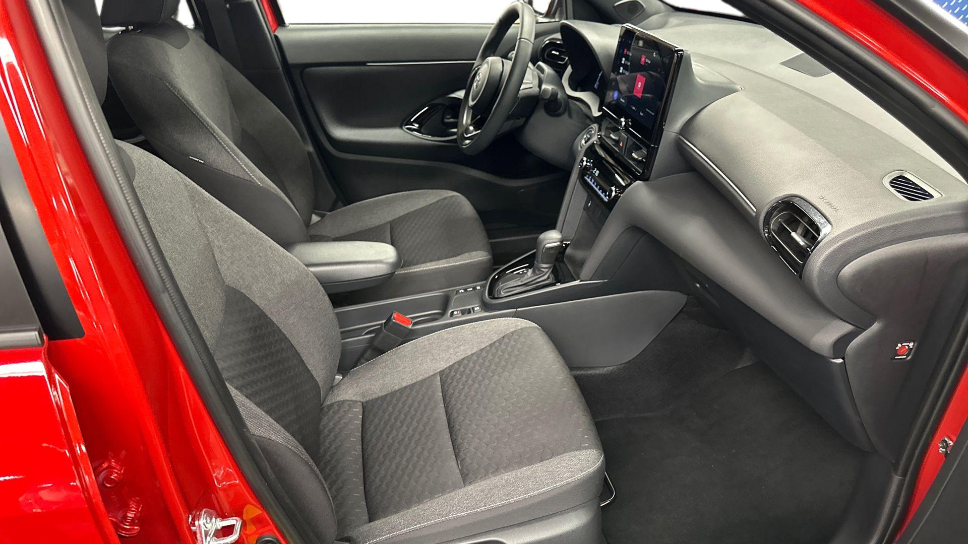 Toyota Yaris Cross 19