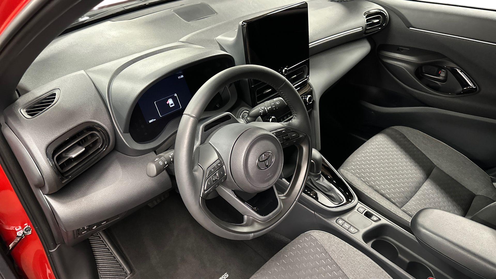 Toyota Yaris Cross 10