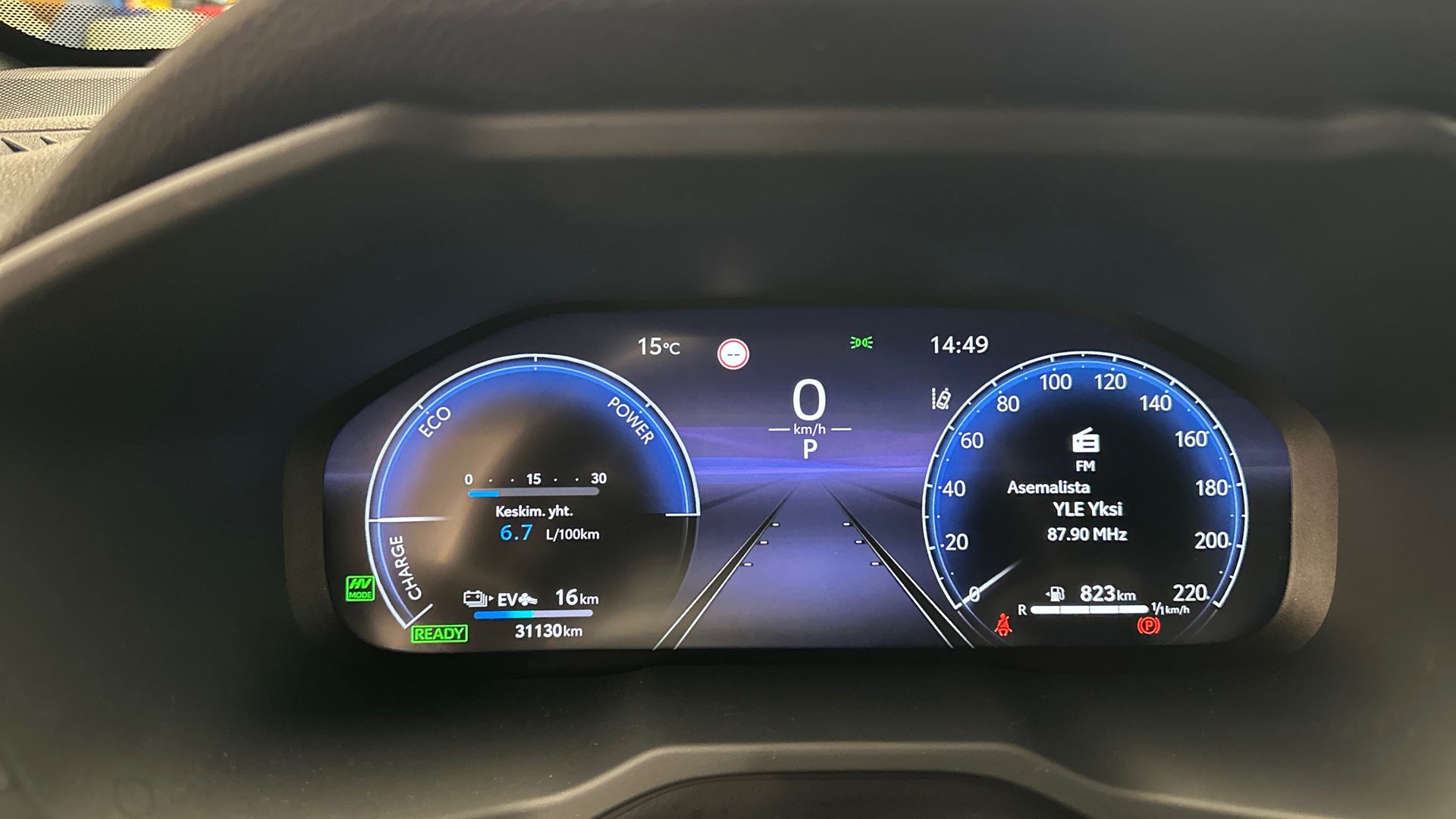 Toyota RAV4 Plug-in 15