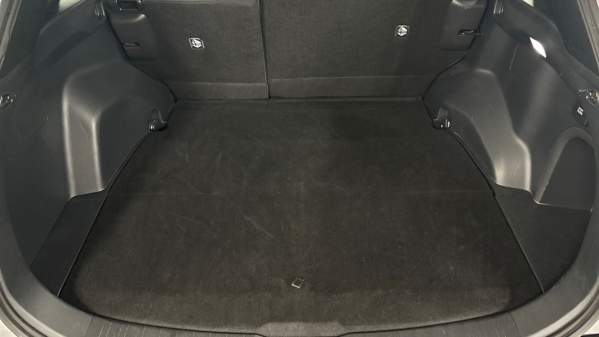 Toyota RAV4 Plug-in 17
