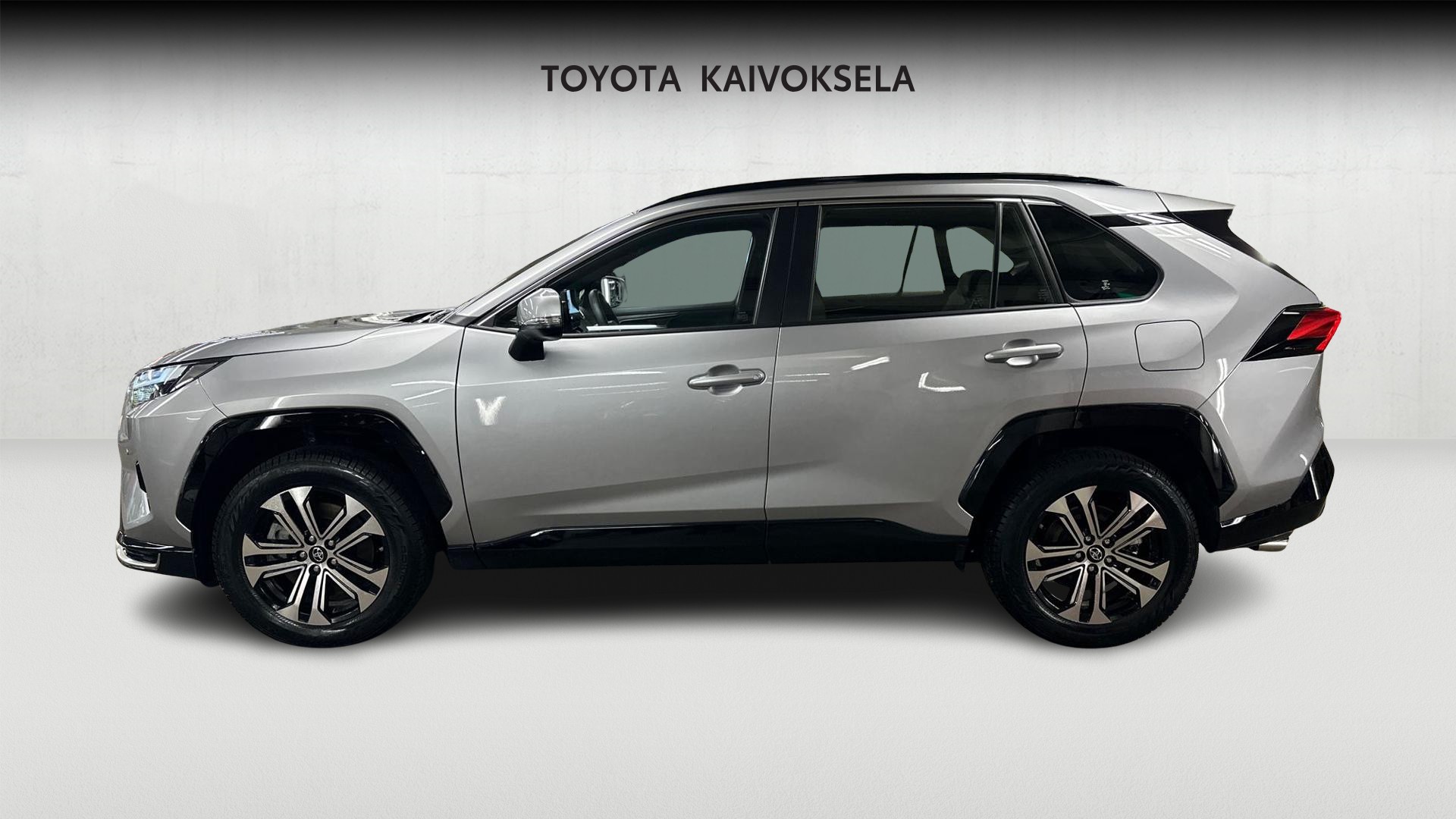 Toyota RAV4 Plug-in 3