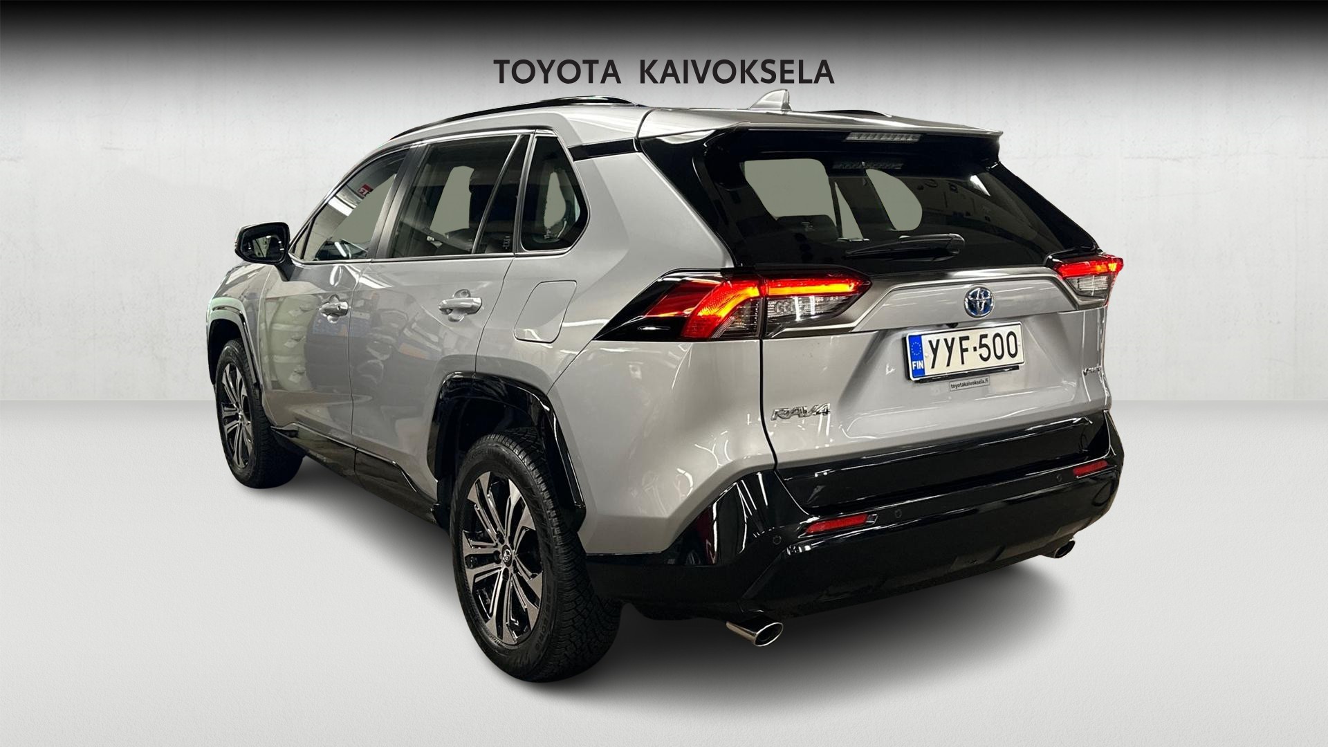 Toyota RAV4 Plug-in 5