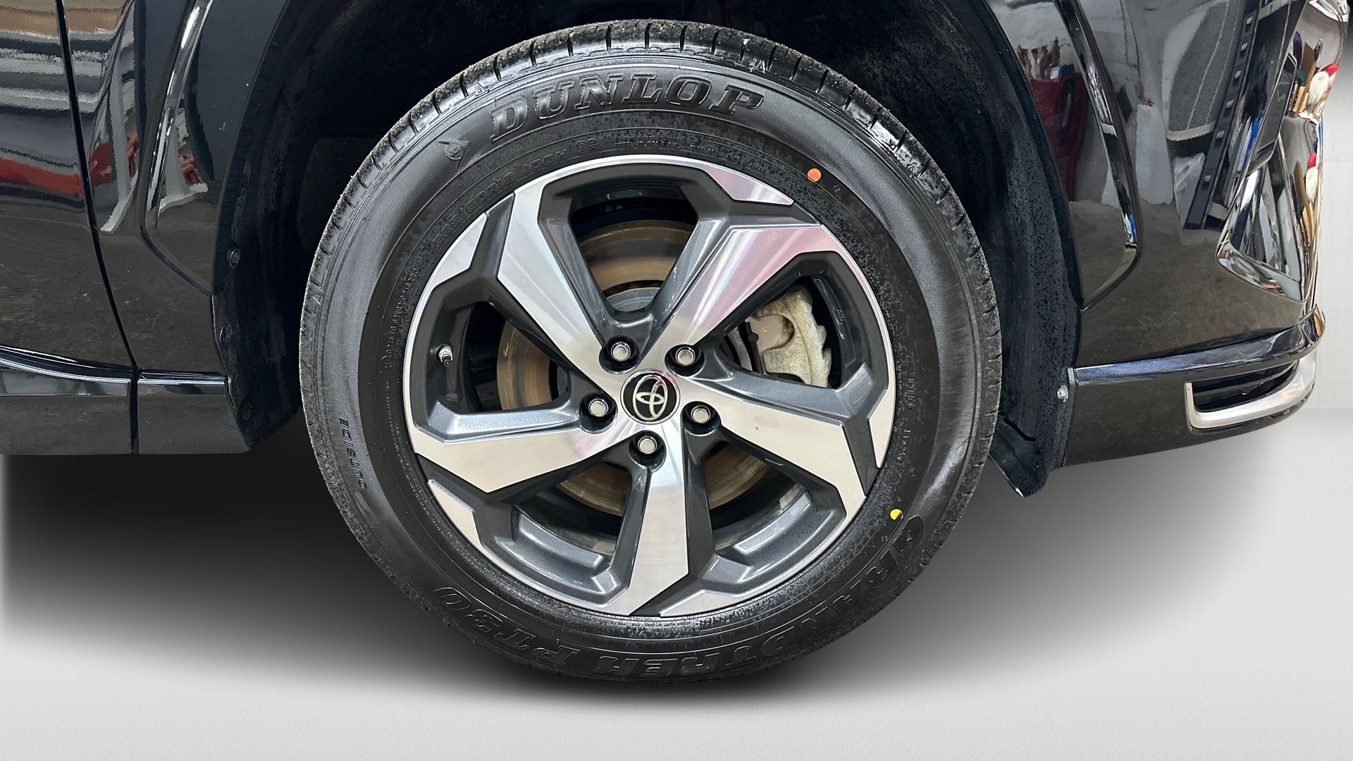 Toyota RAV4 Plug-in 2025