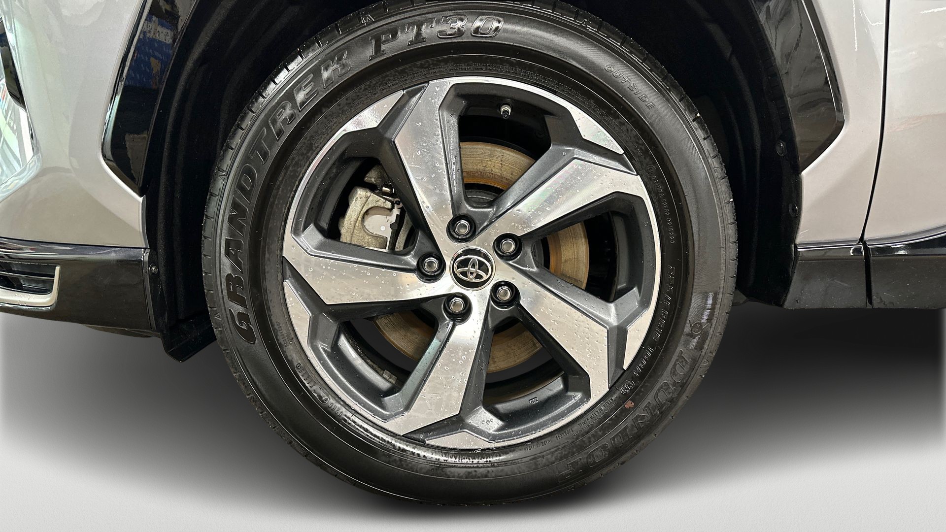 Toyota RAV4 Plug-in 2025