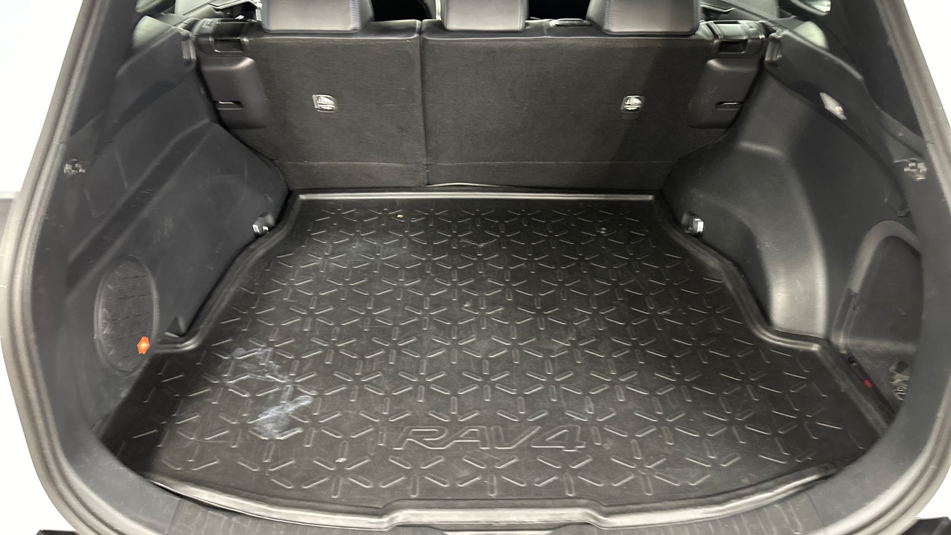 Toyota RAV4 17