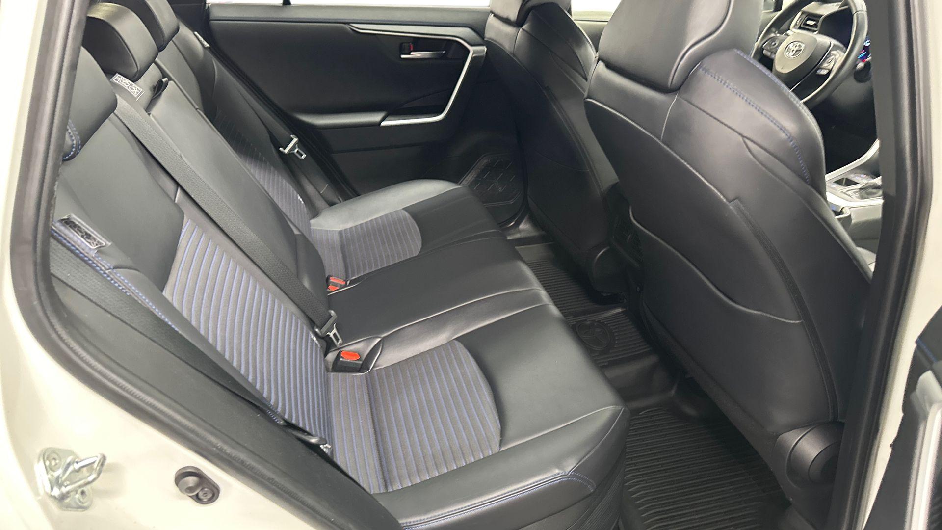 Toyota RAV4 18