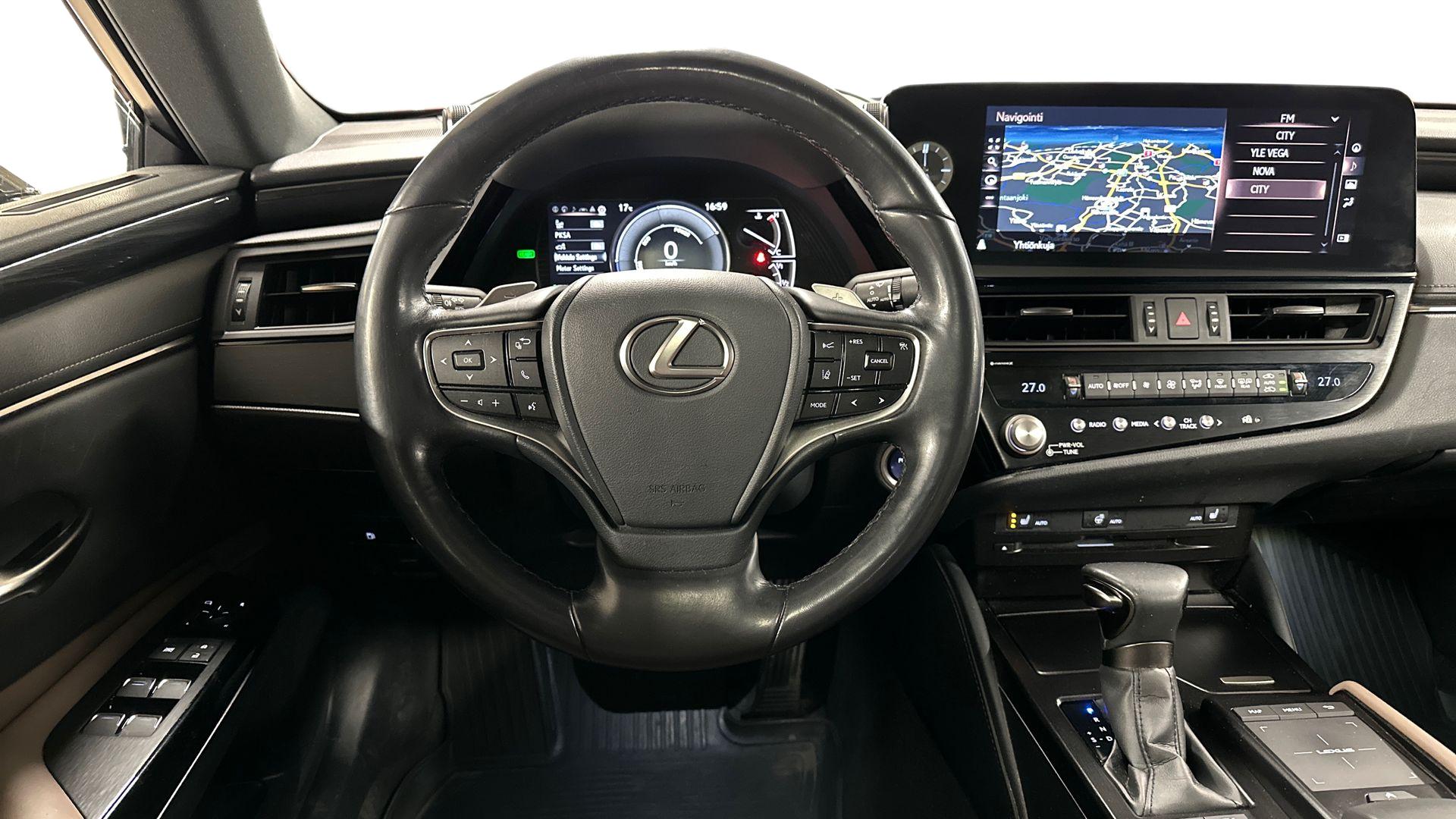 Lexus ES 2022