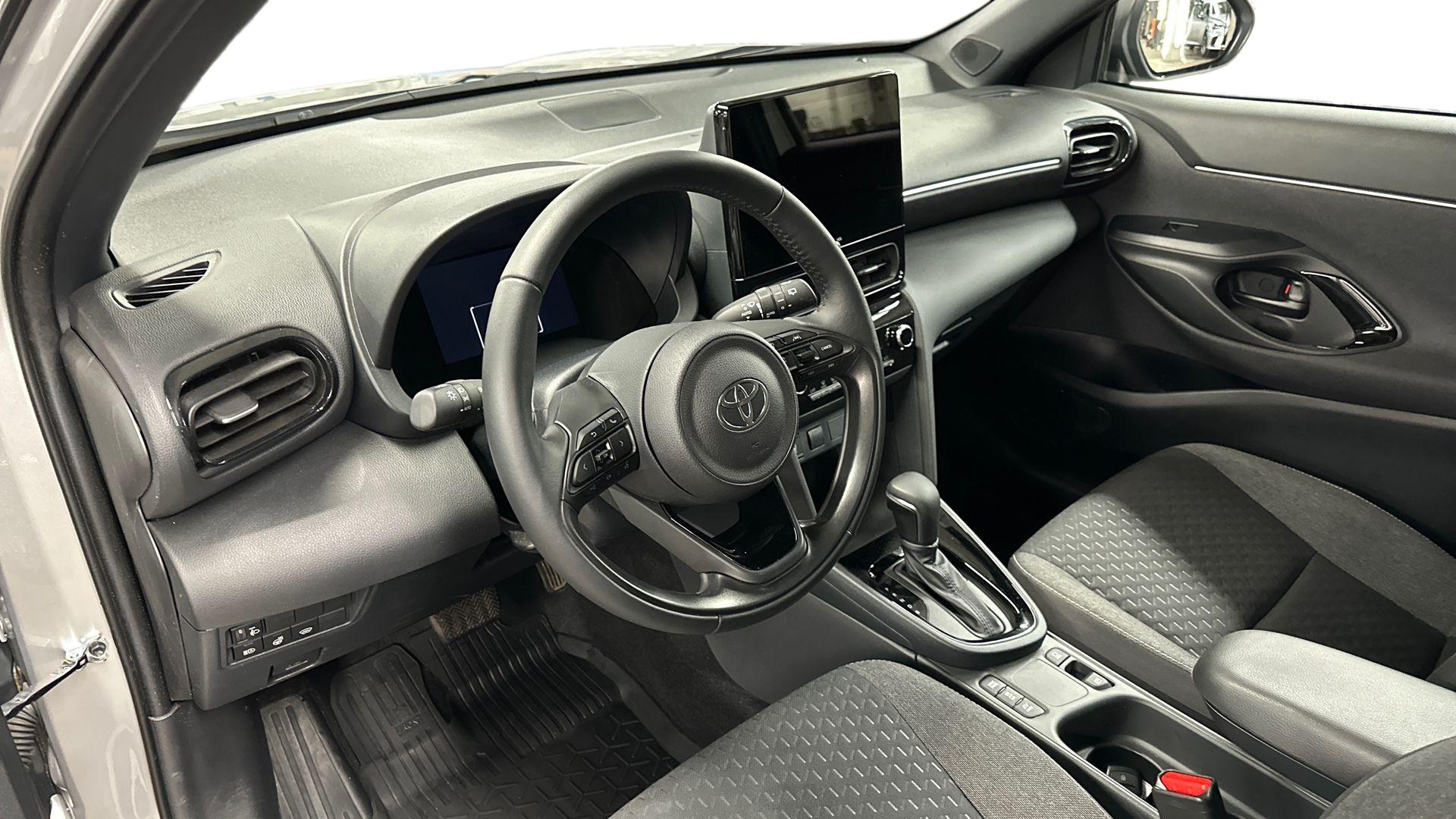 Toyota Yaris Cross 10