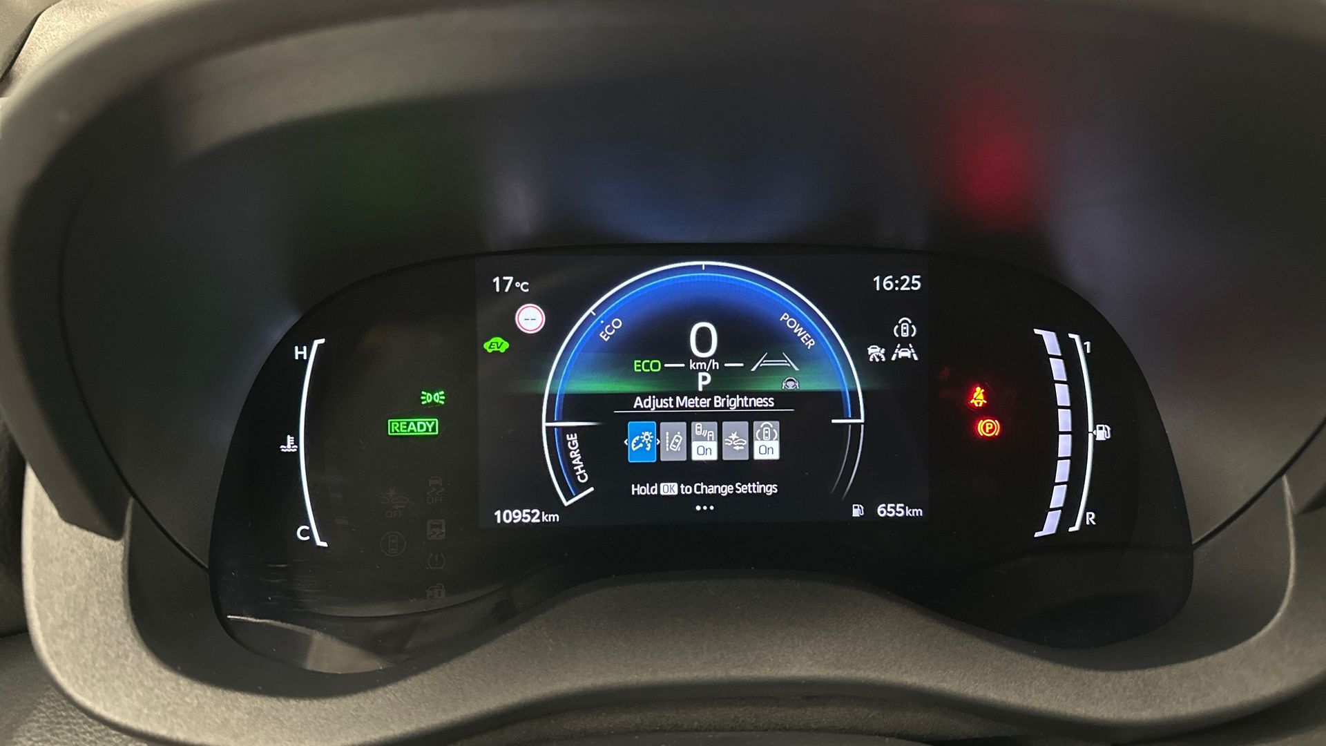 Toyota Yaris Cross 15