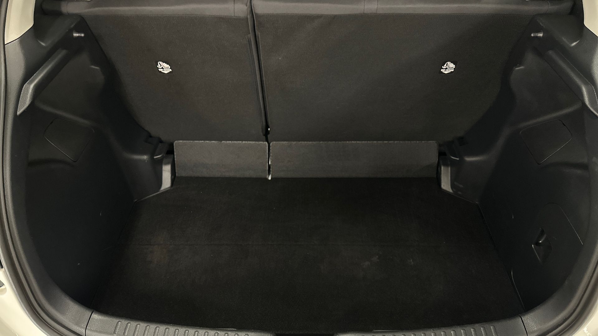 Toyota Yaris 17