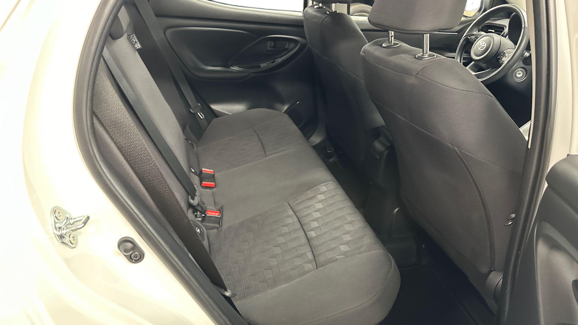 Toyota Yaris 18