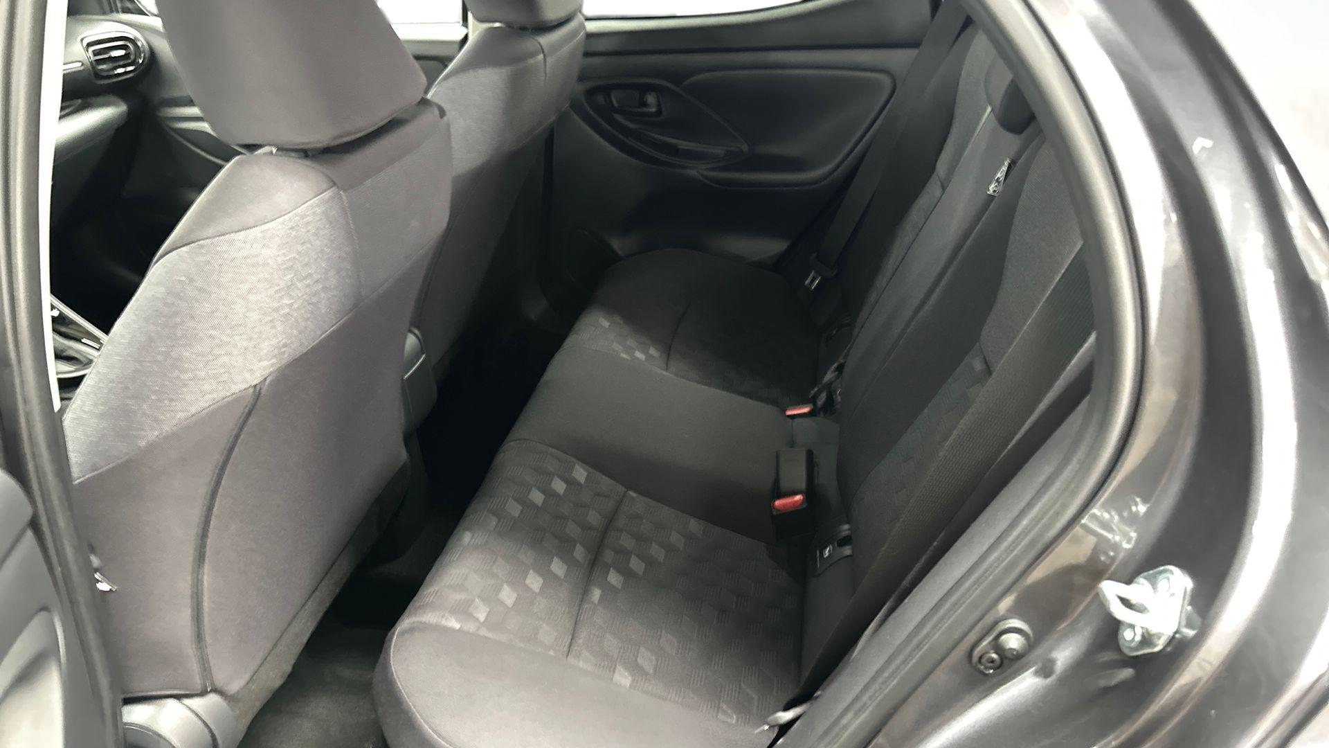 Toyota Yaris 11