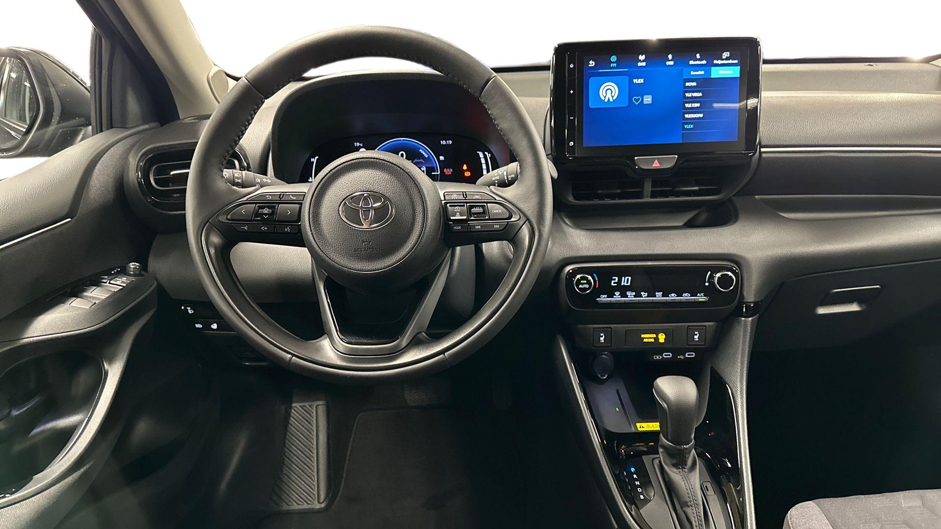 Toyota Yaris 13