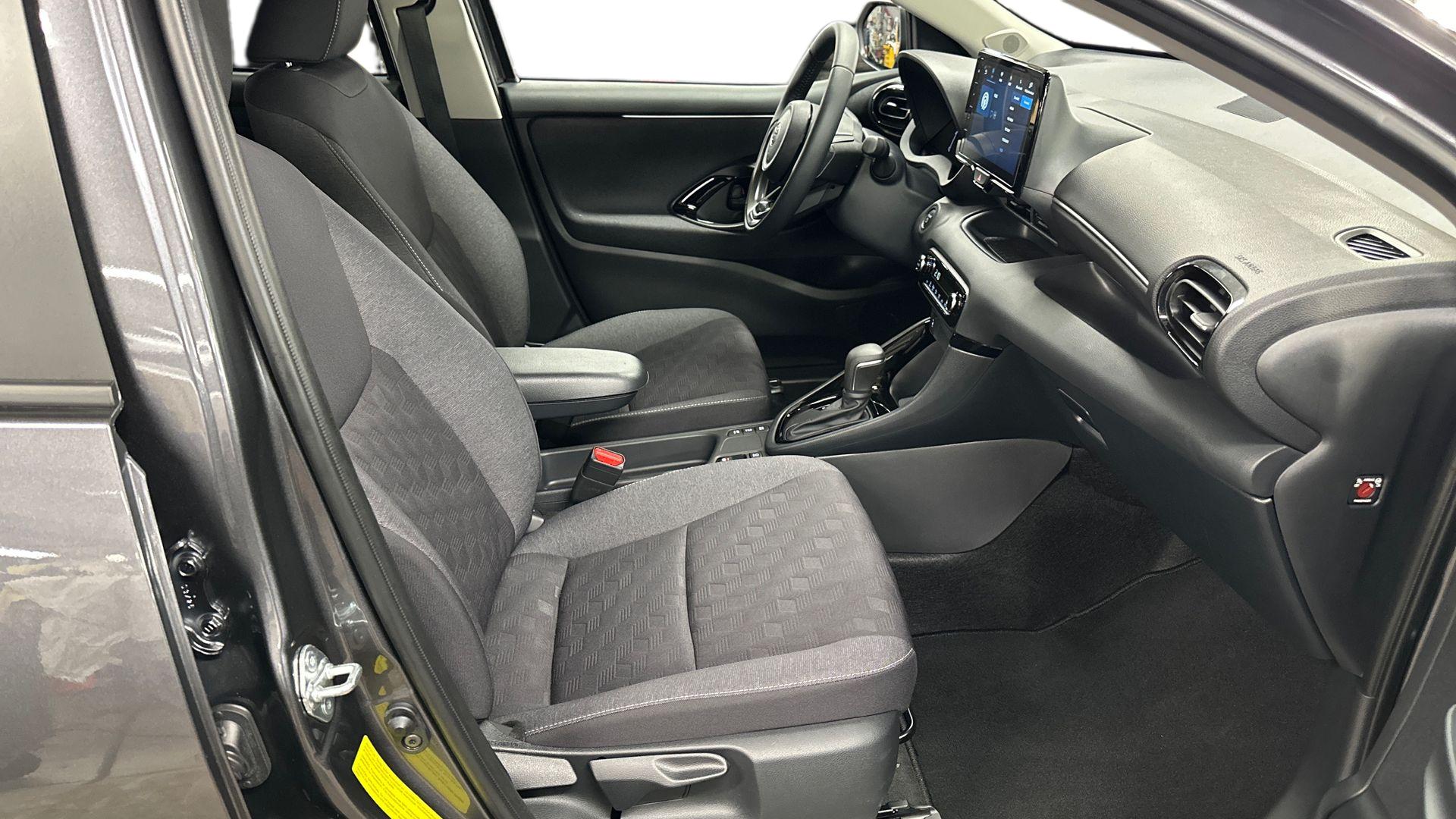 Toyota Yaris 19