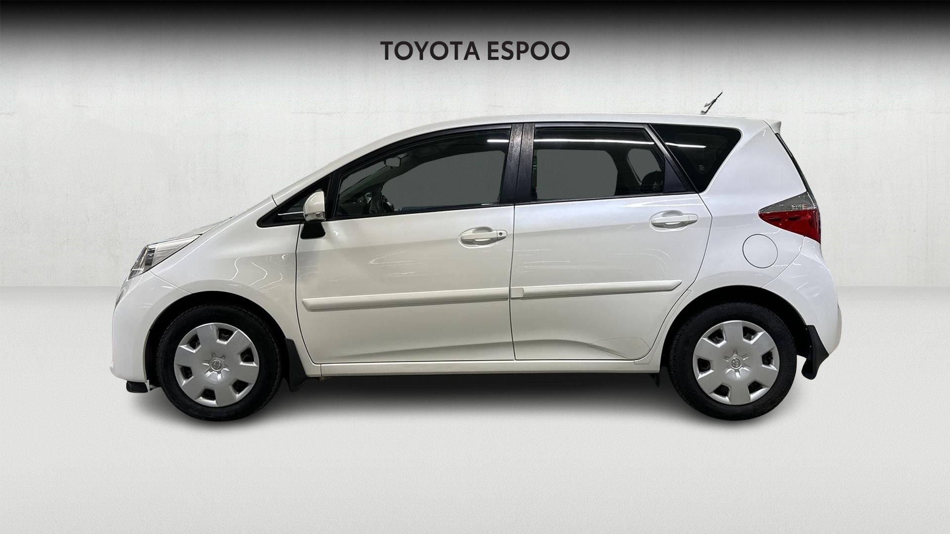 Toyota Verso-S 2011