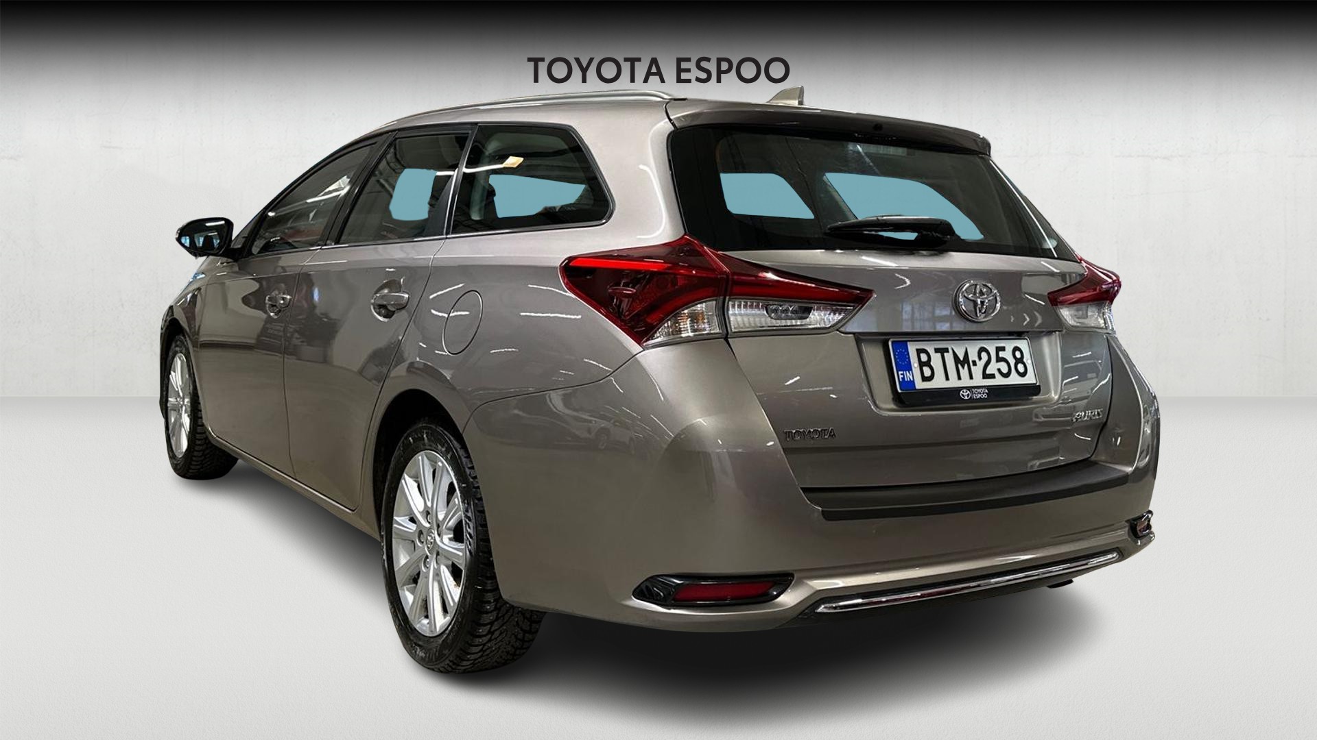 Toyota Auris 2015