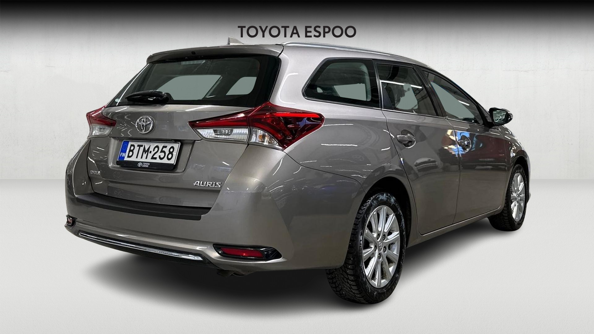 Toyota Auris 2015
