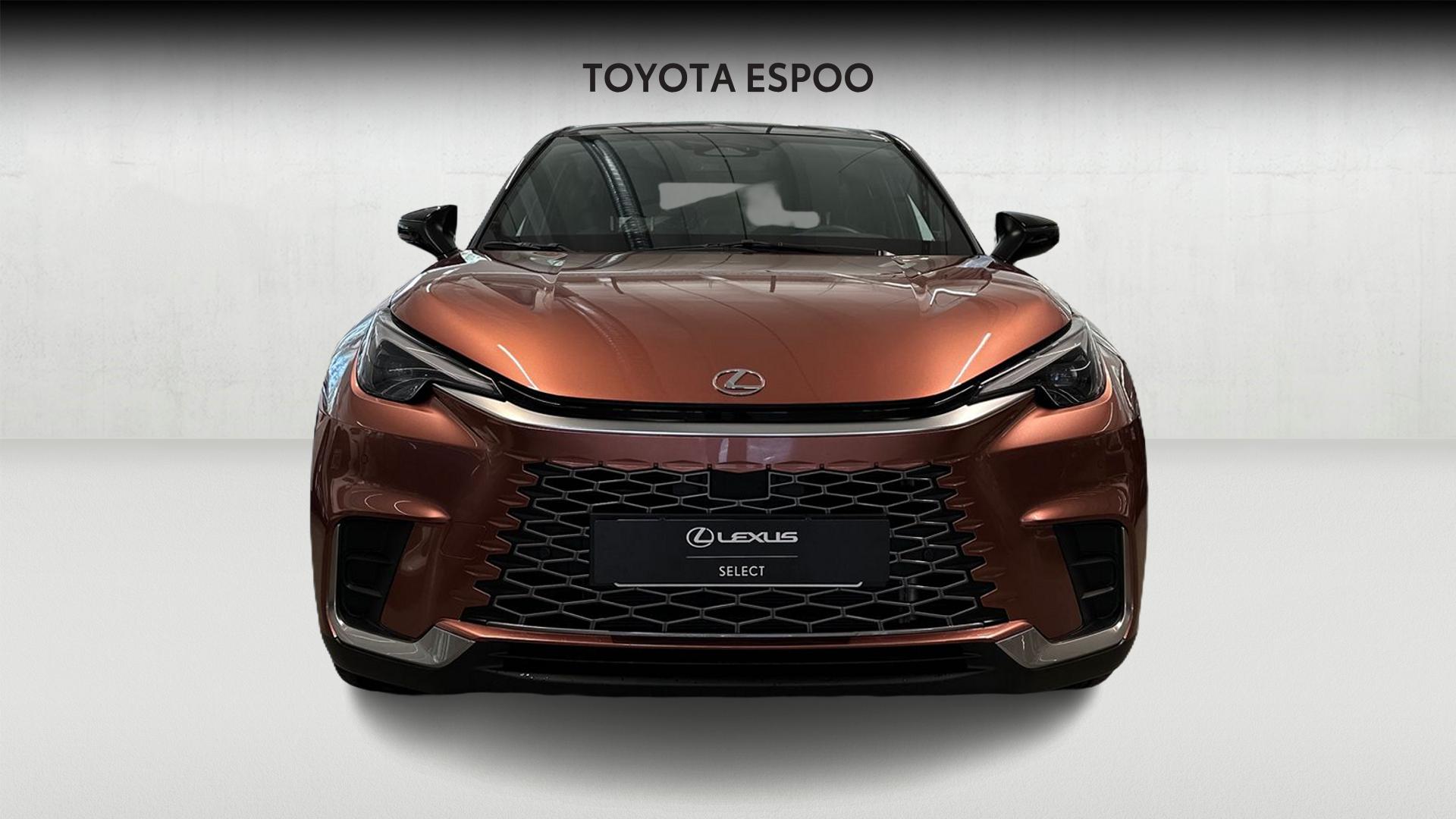 Lexus LBX 2025