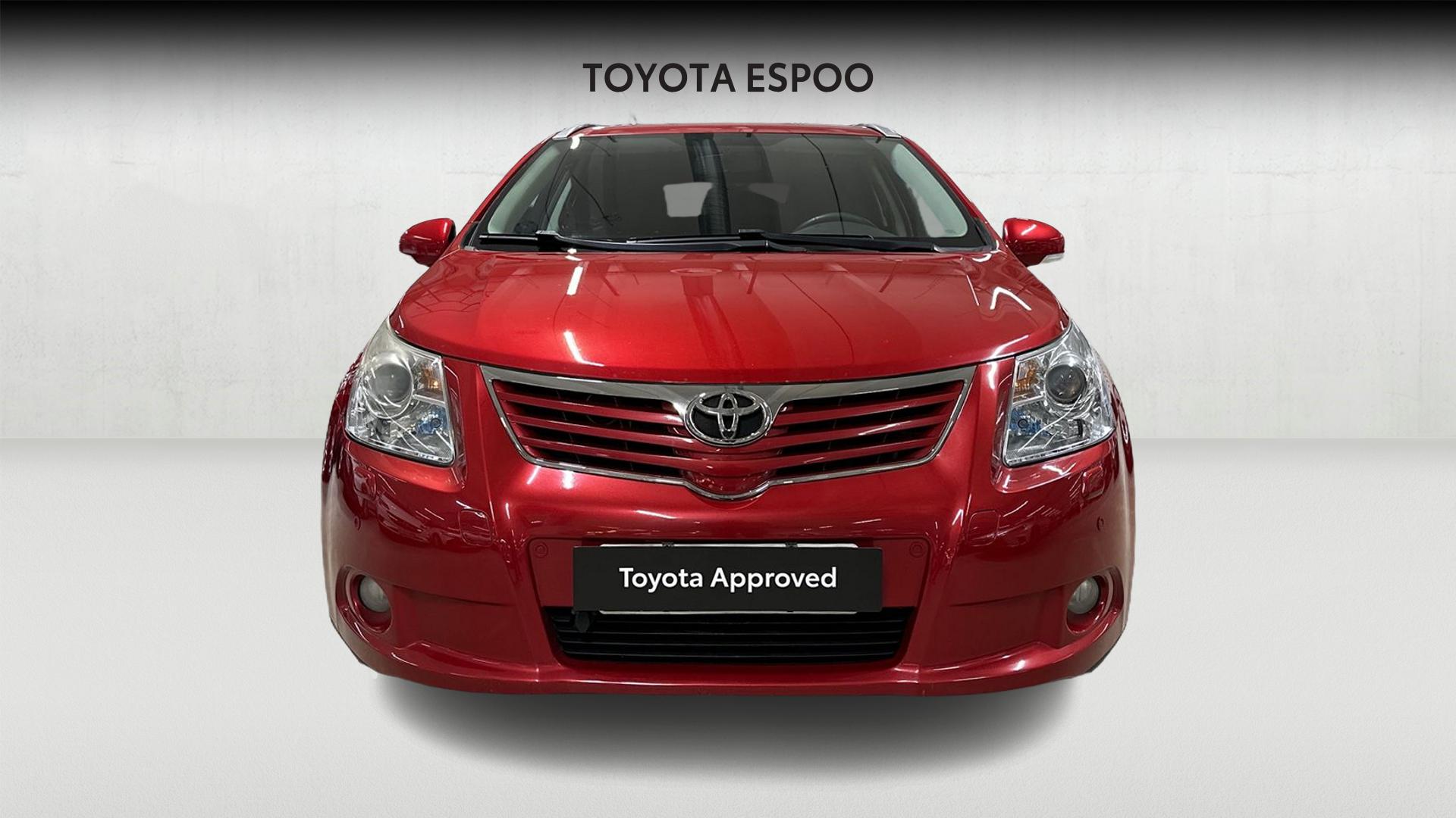 Toyota Avensis 2011