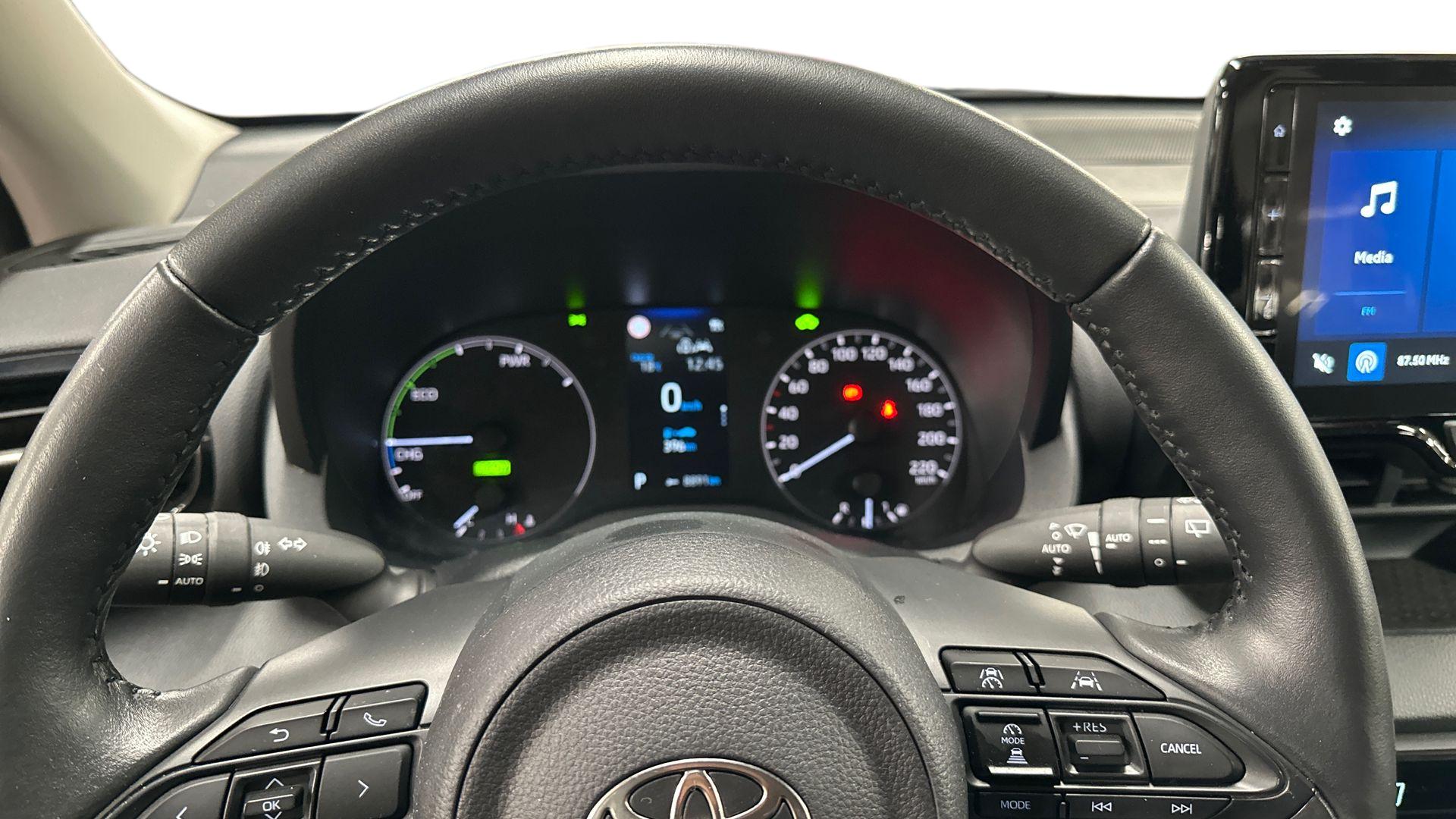 Toyota Yaris 14
