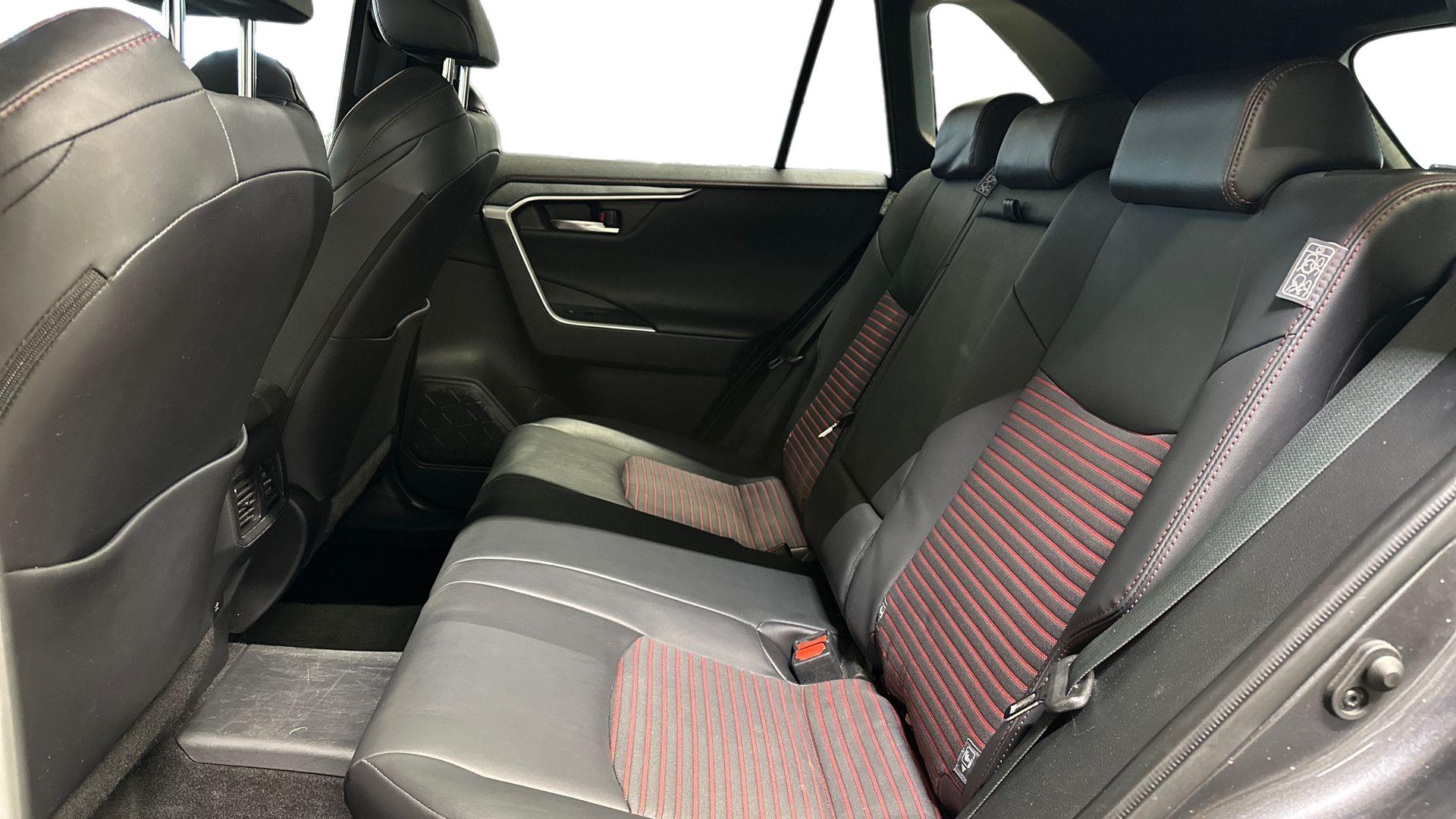 Toyota RAV4 Plug-in 2021