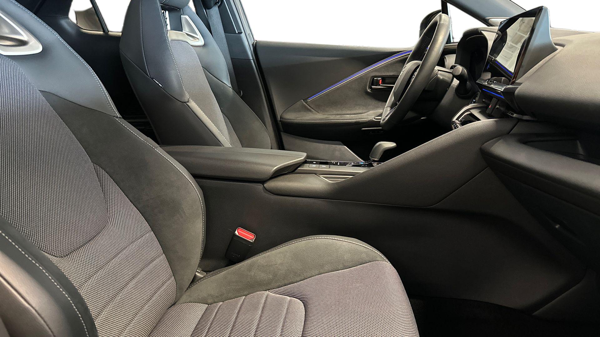 Toyota C-HR 2024