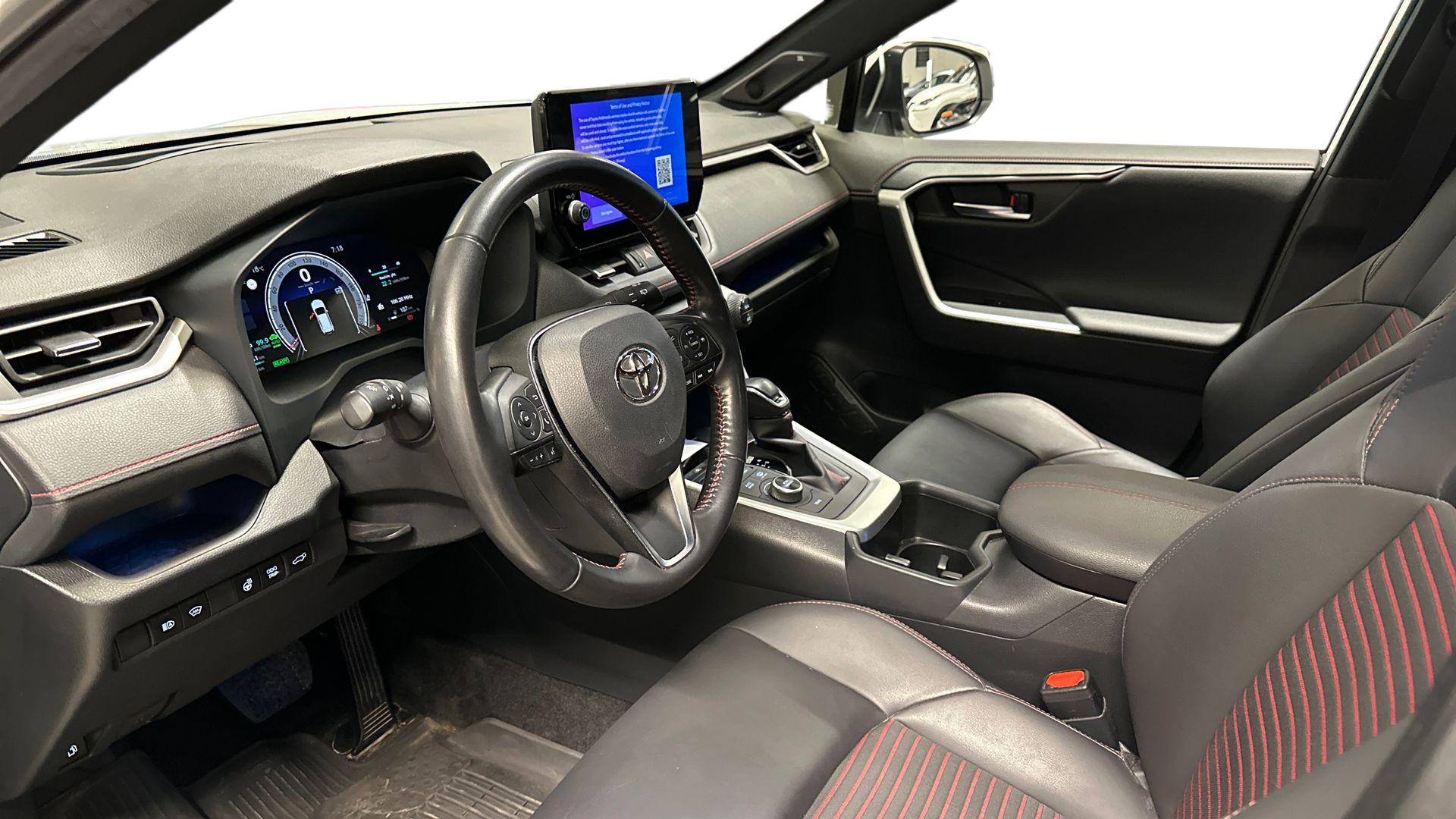 Toyota RAV4 Plug-in 2023