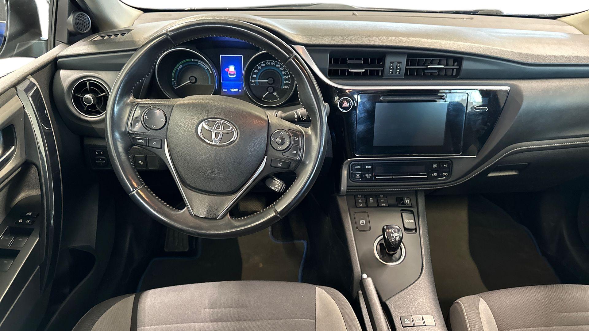 Toyota Auris 2017