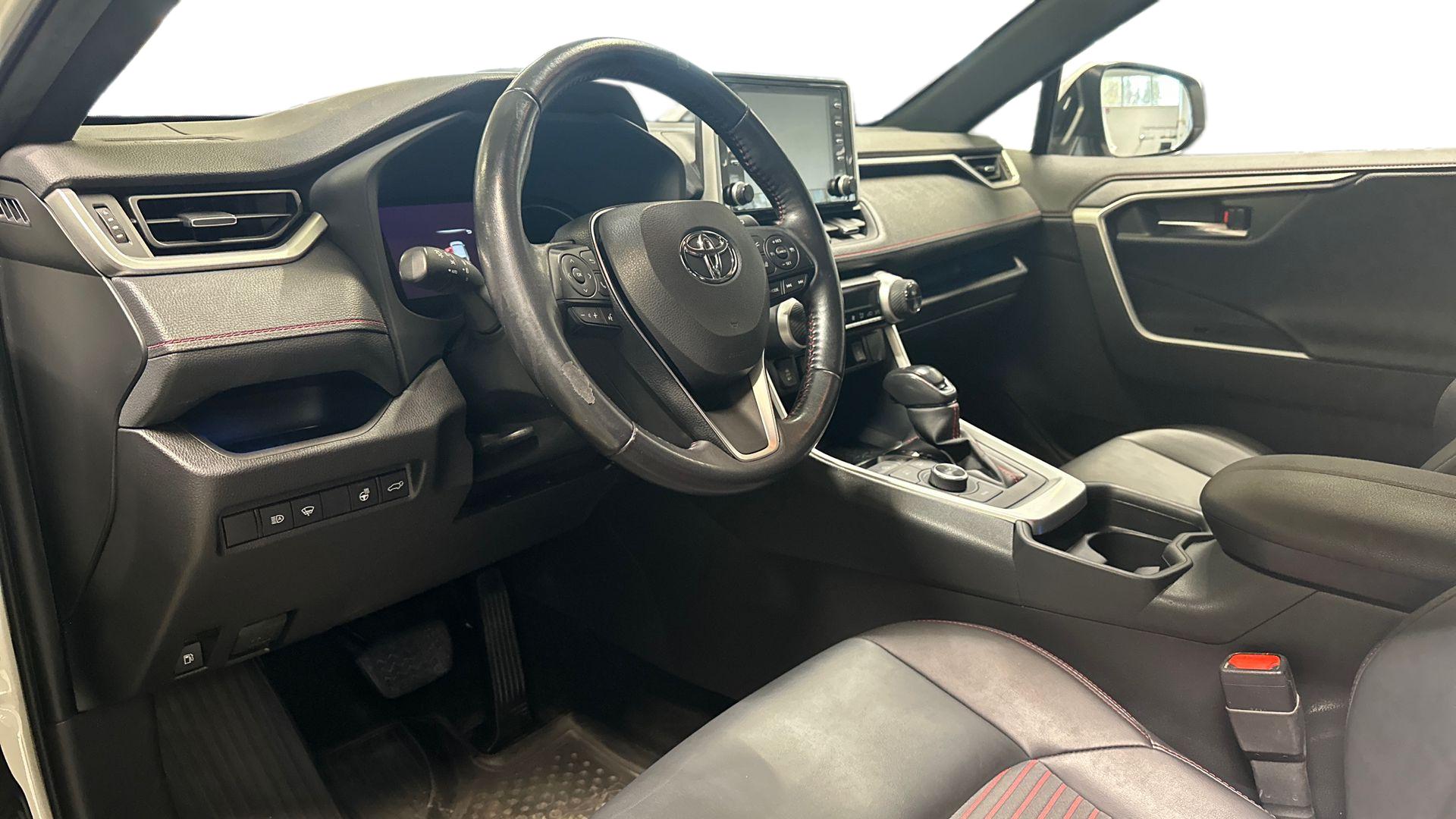 TOYOTA RAV4 Plug-in 2021