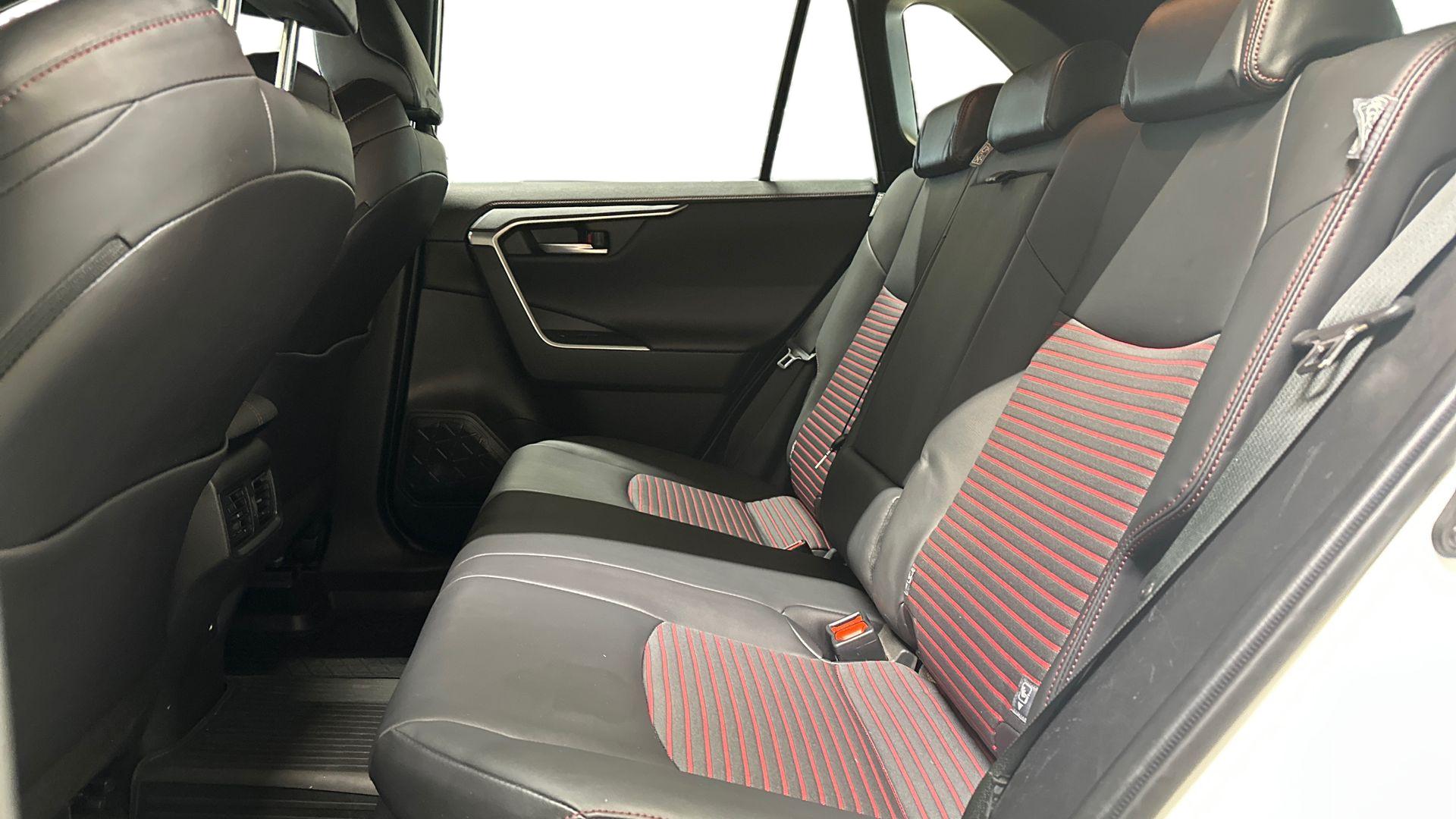 TOYOTA RAV4 Plug-in 2021