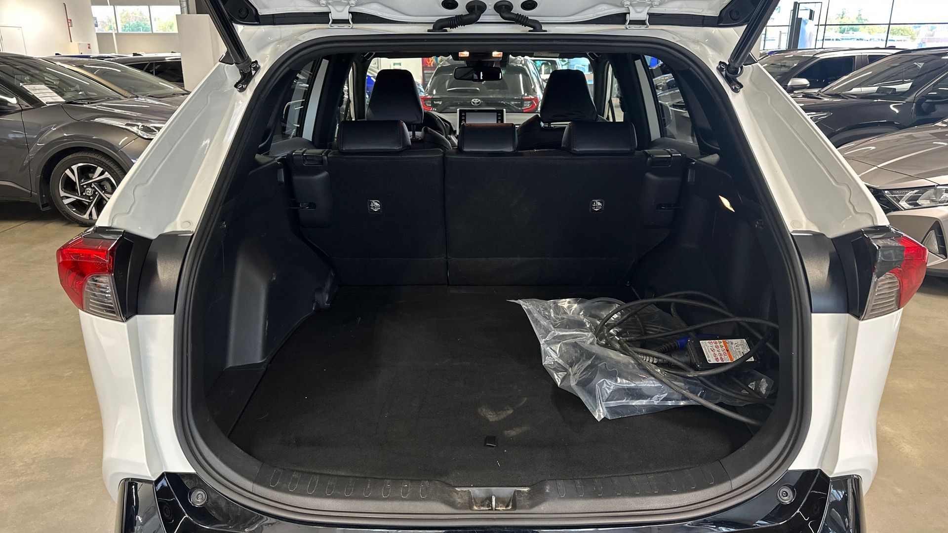 TOYOTA RAV4 Plug-in 2021